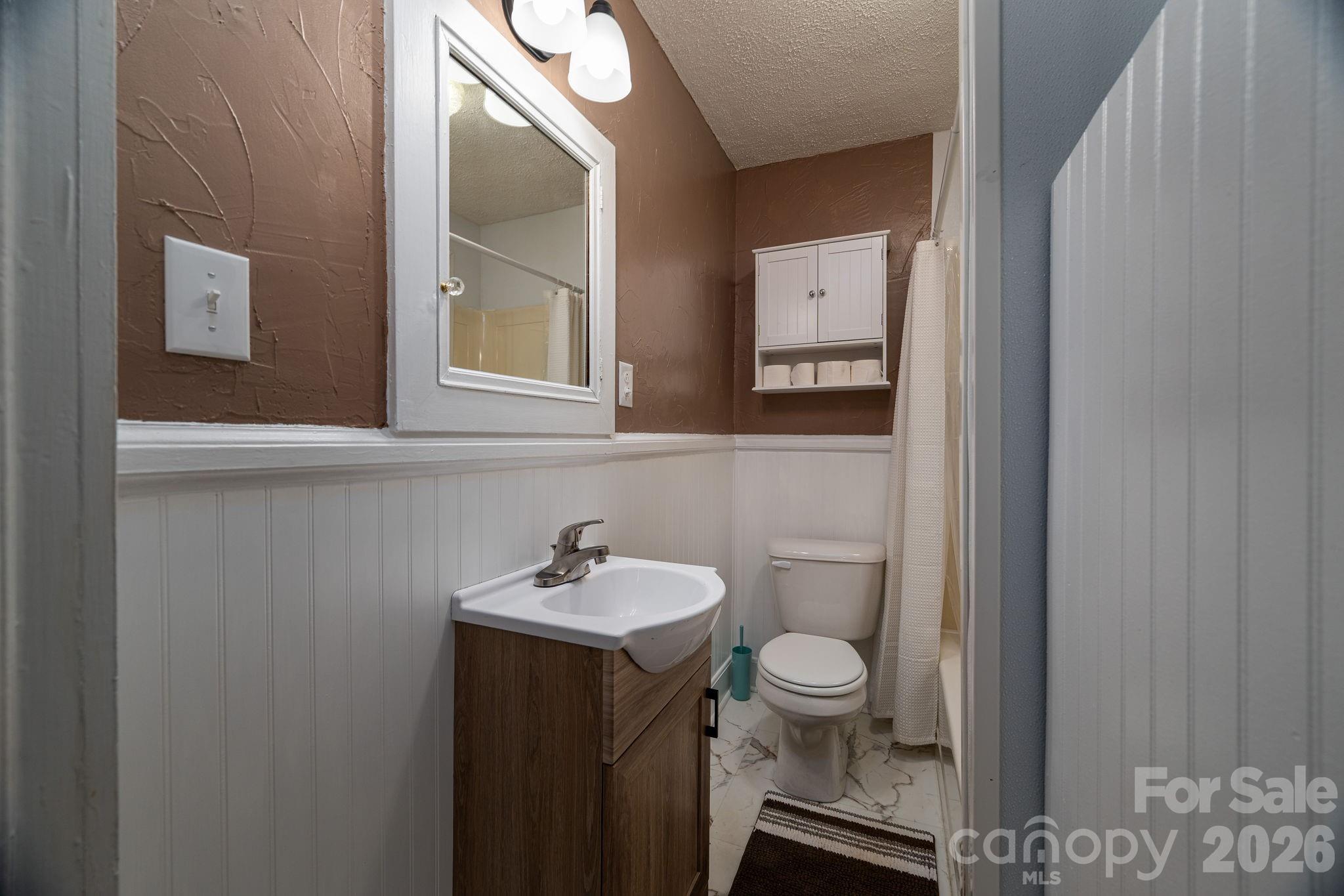 214 23rd Street NW — Hickory