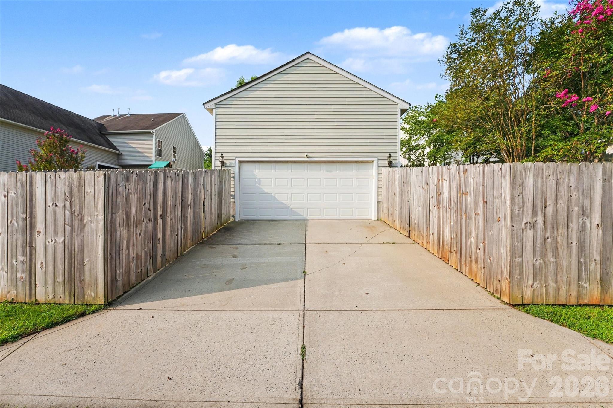 6715 Tanners Creek Drive — Huntersville