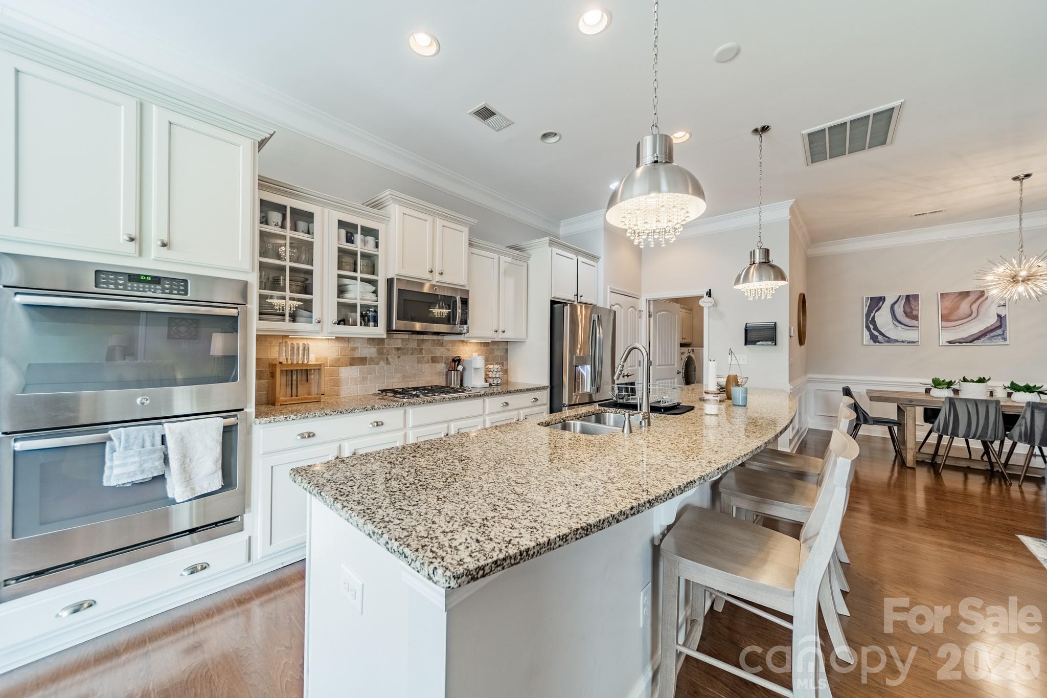 7405 Hamilton Bridge Road — Charlotte