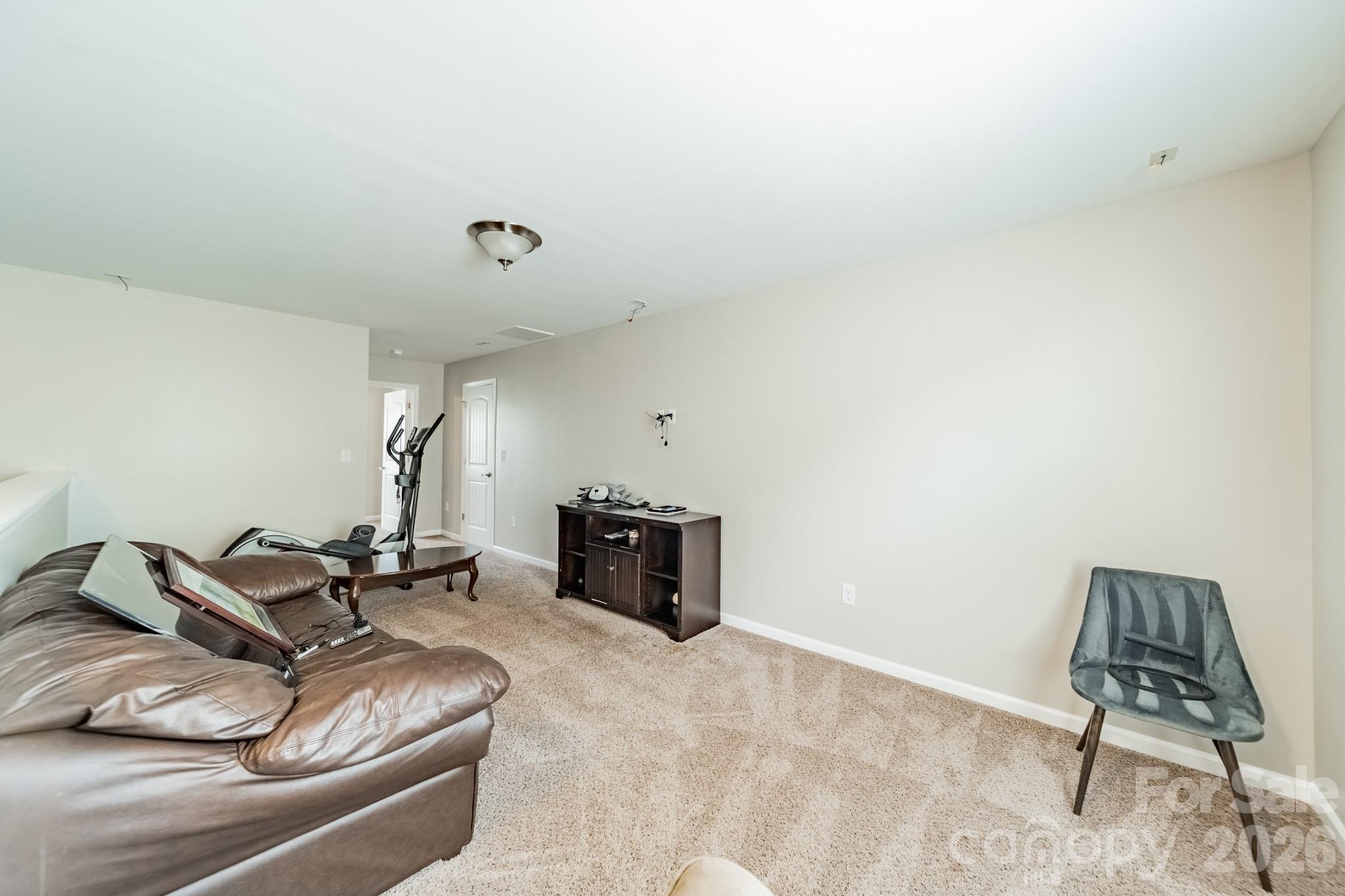 7405 Hamilton Bridge Road — Charlotte