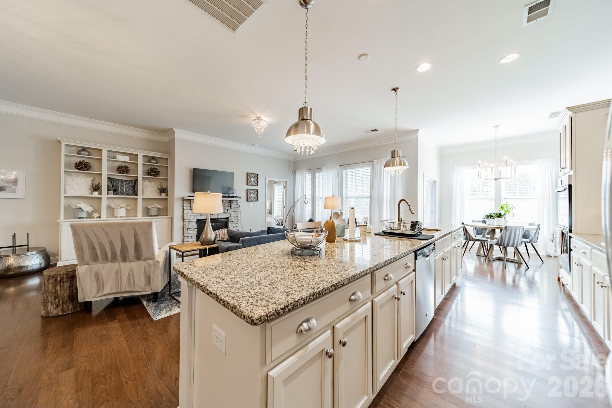 7405 Hamilton Bridge Road — Charlotte