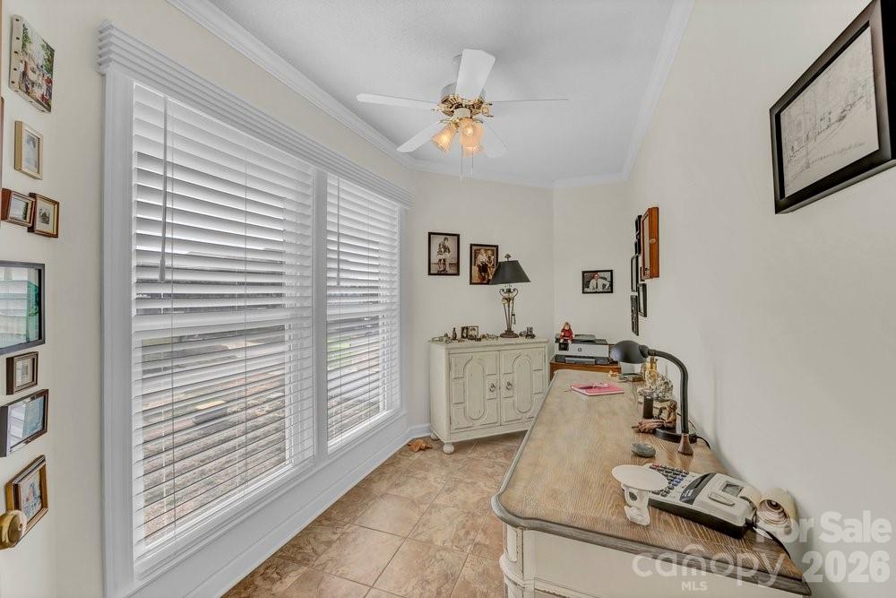 203 Norton Street — Oak Island
