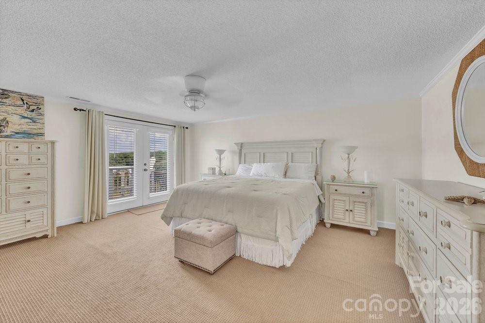 203 Norton Street — Oak Island