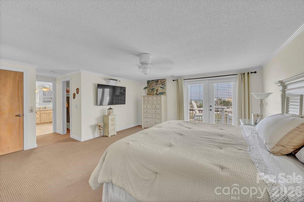203 Norton Street — Oak Island