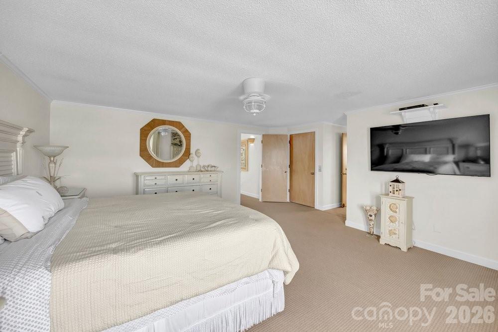 203 Norton Street — Oak Island