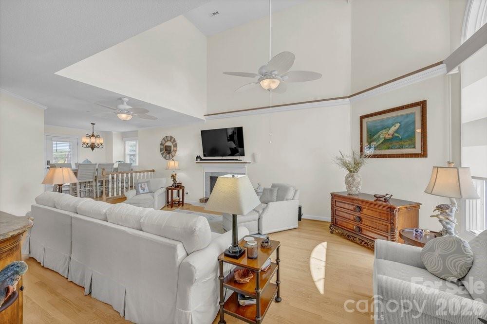 203 Norton Street — Oak Island