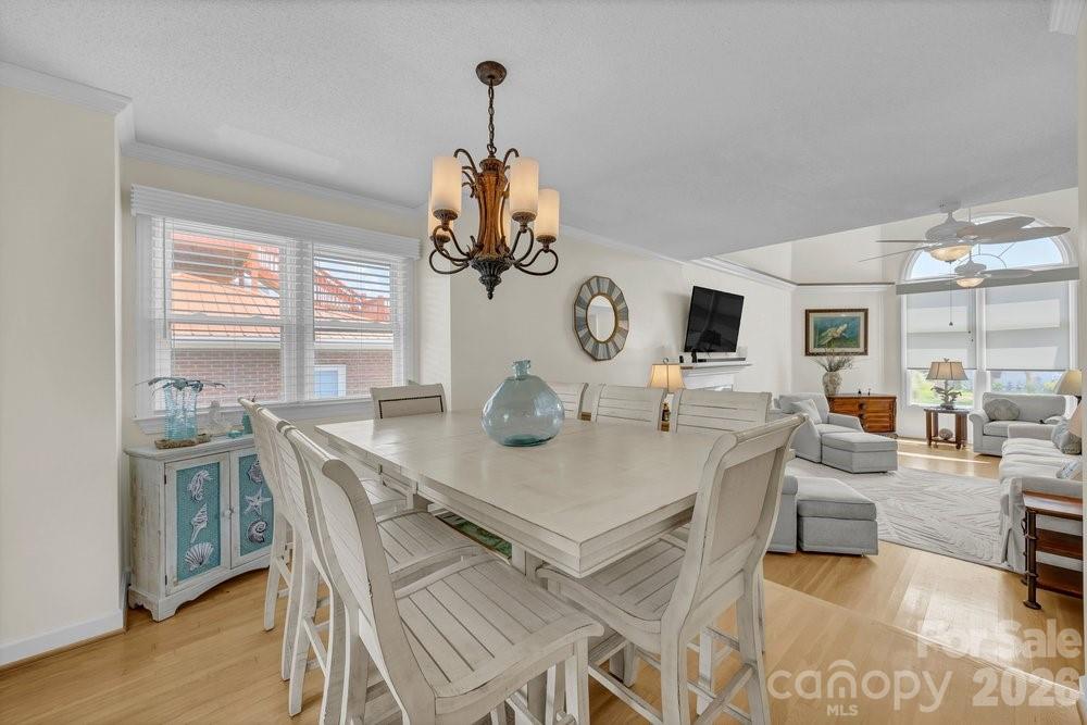 203 Norton Street — Oak Island