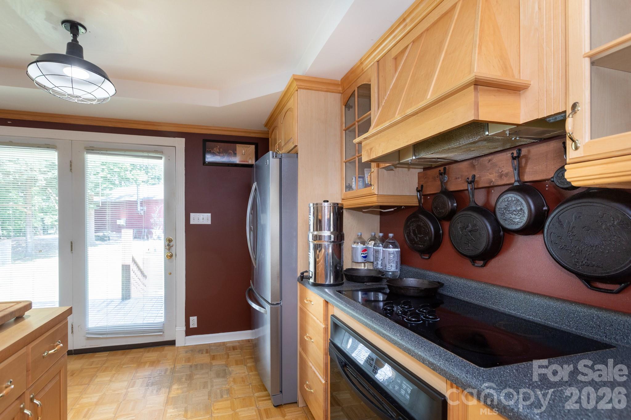 15224 Thomas Road — Charlotte