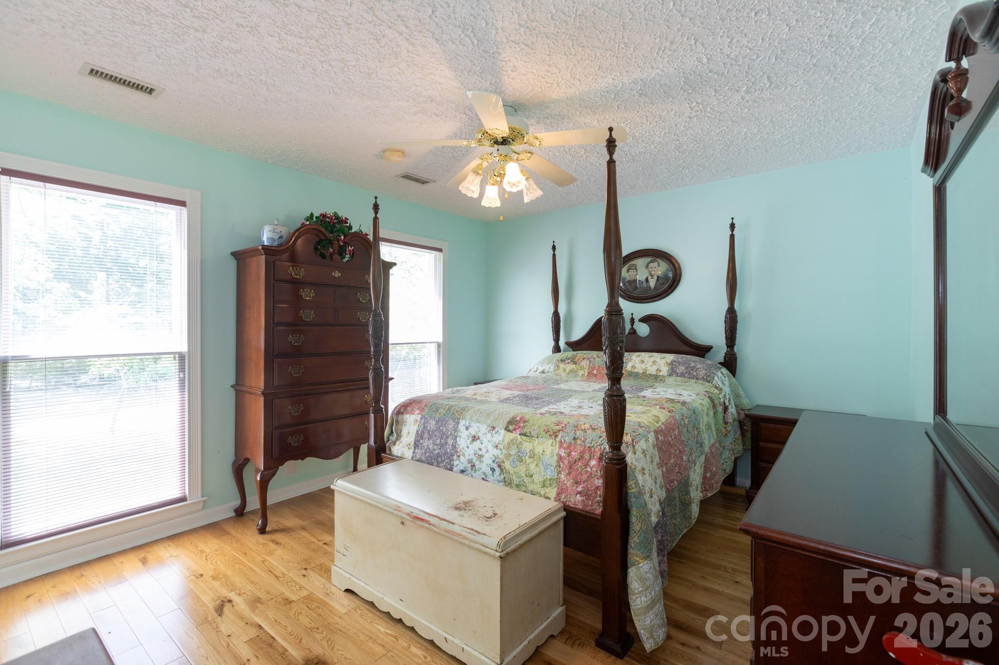 15224 Thomas Road — Charlotte