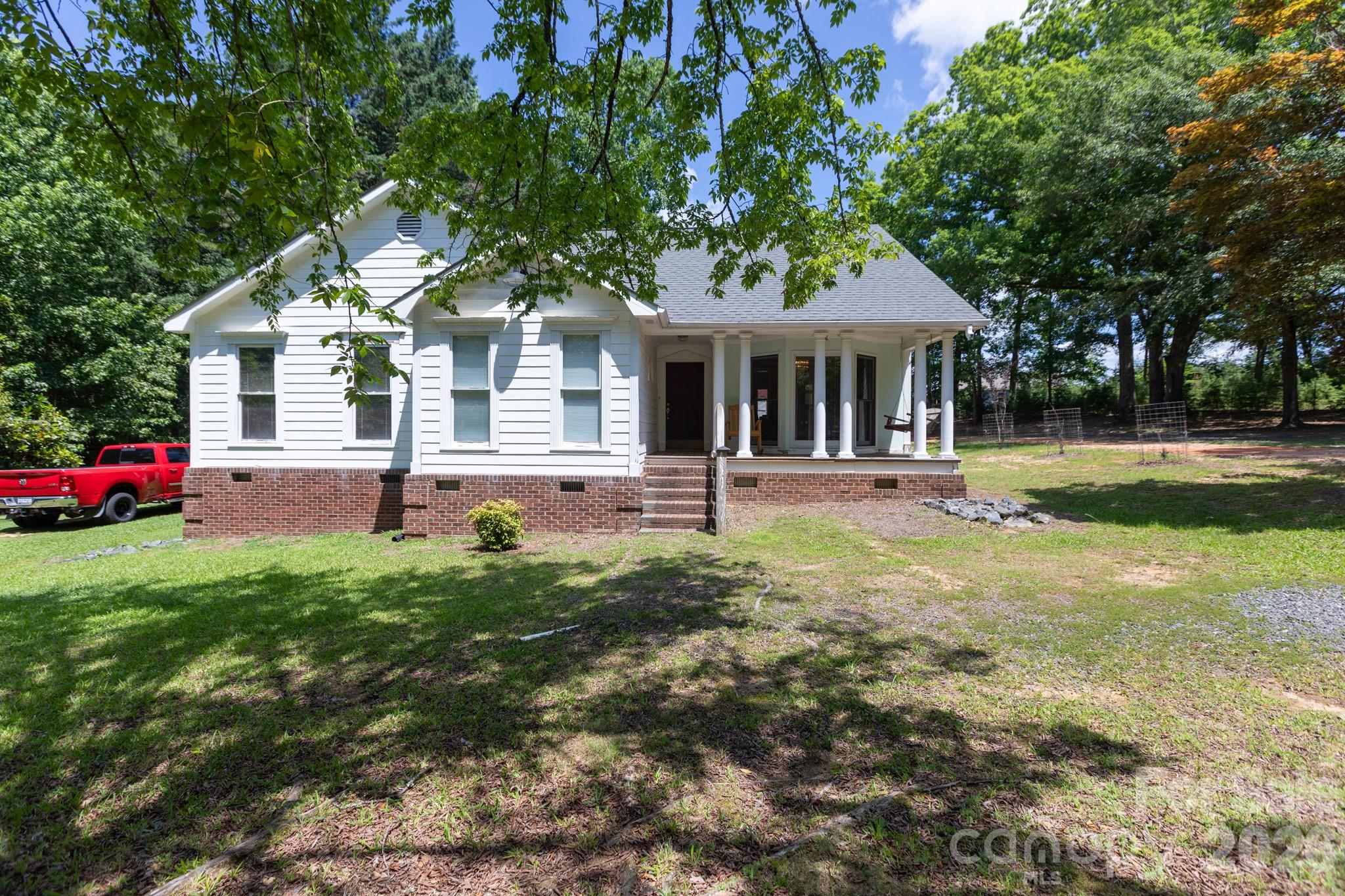 15224 Thomas Road — Charlotte