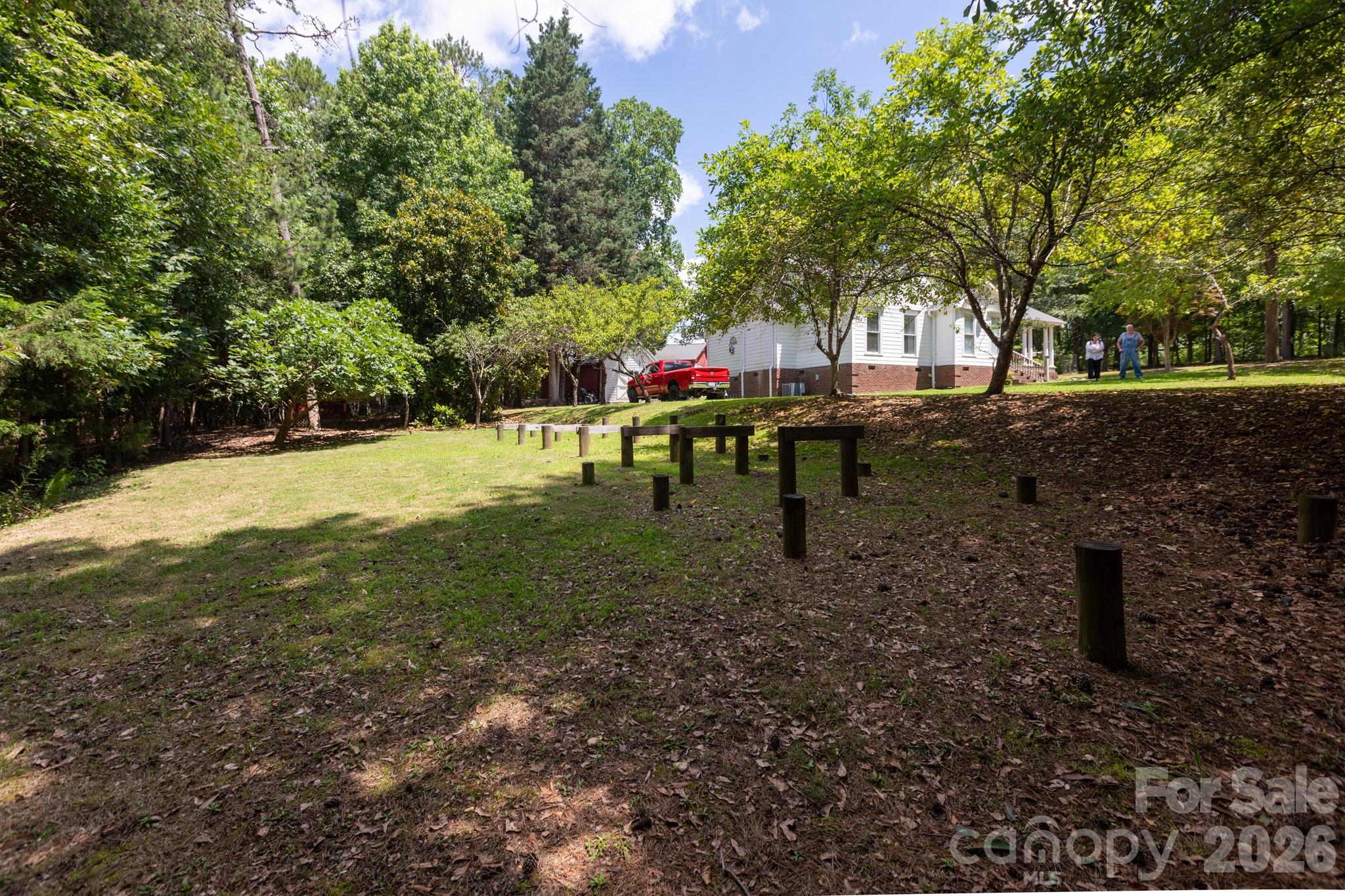 15224 Thomas Road — Charlotte