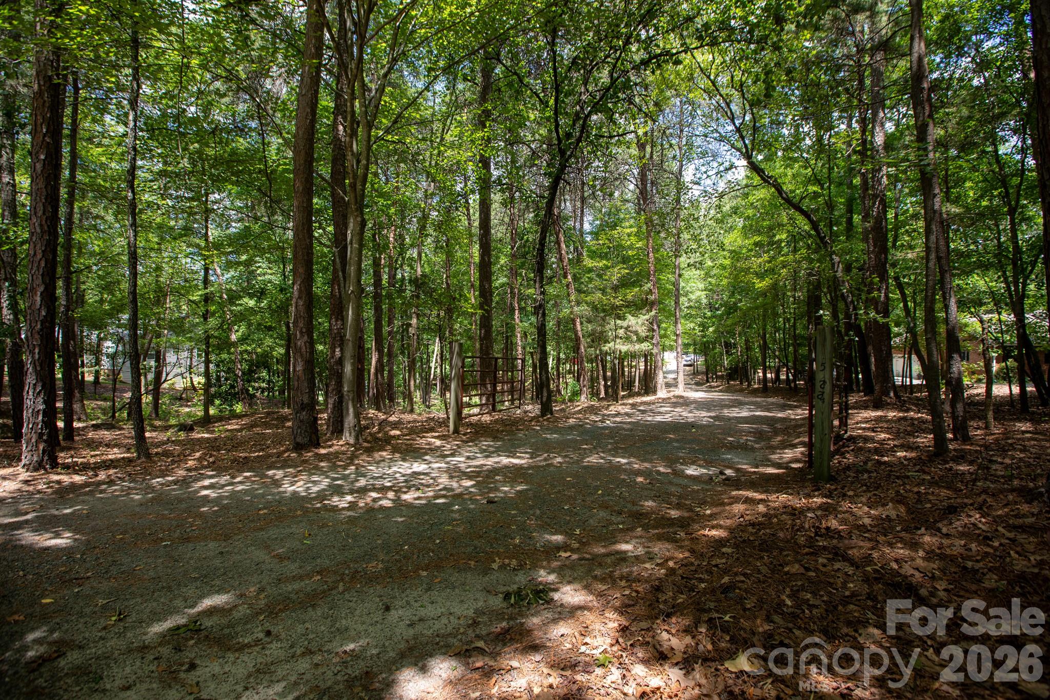 15224 Thomas Road — Charlotte
