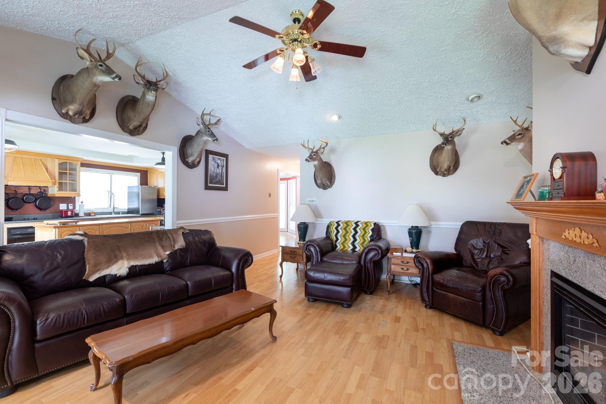 15224 Thomas Road — Charlotte