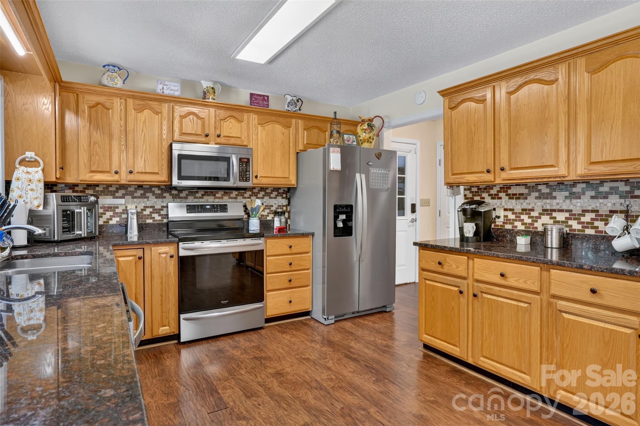 227 Sean Way — Hendersonville