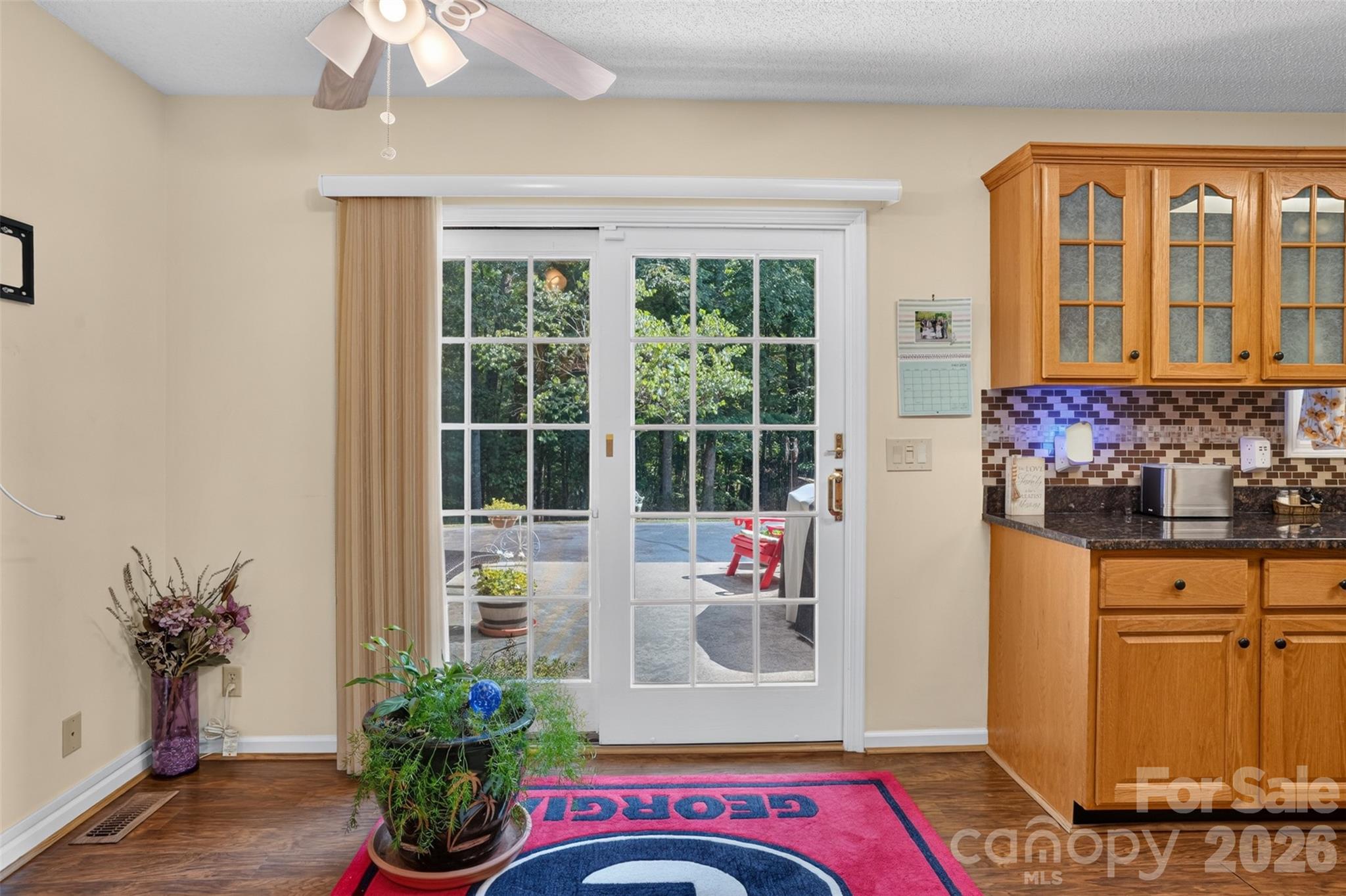 227 Sean Way — Hendersonville