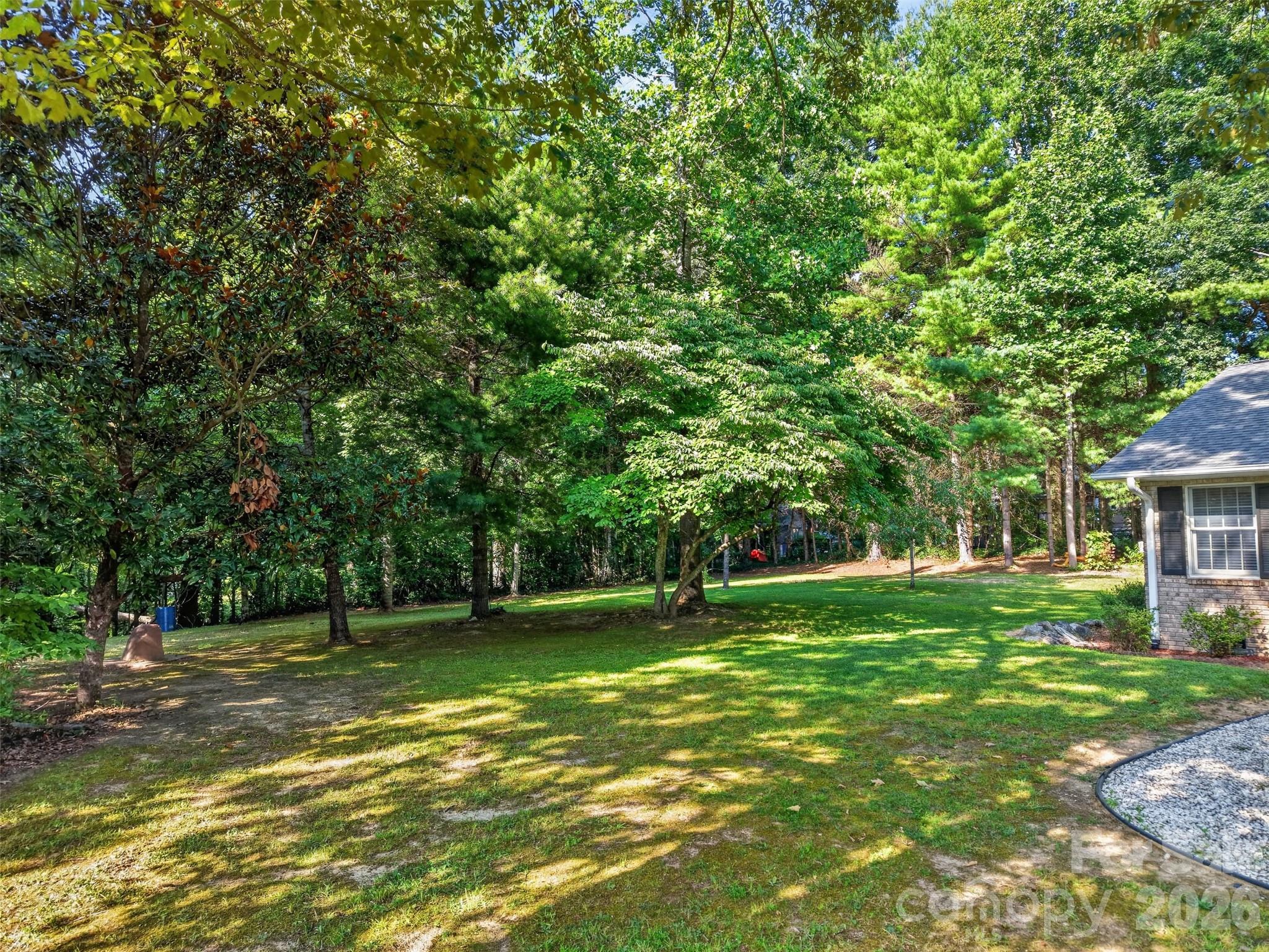 227 Sean Way — Hendersonville
