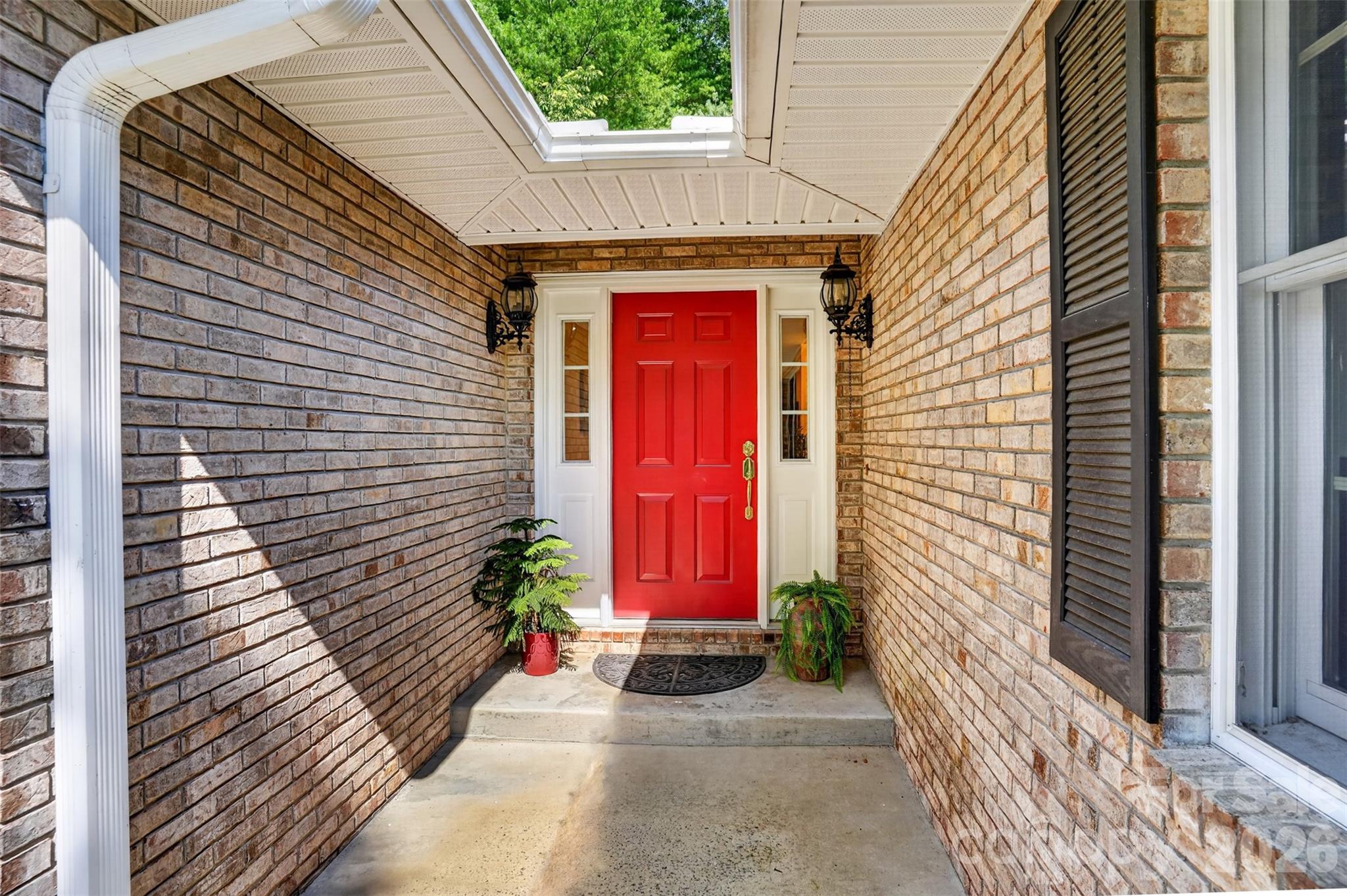 227 Sean Way — Hendersonville