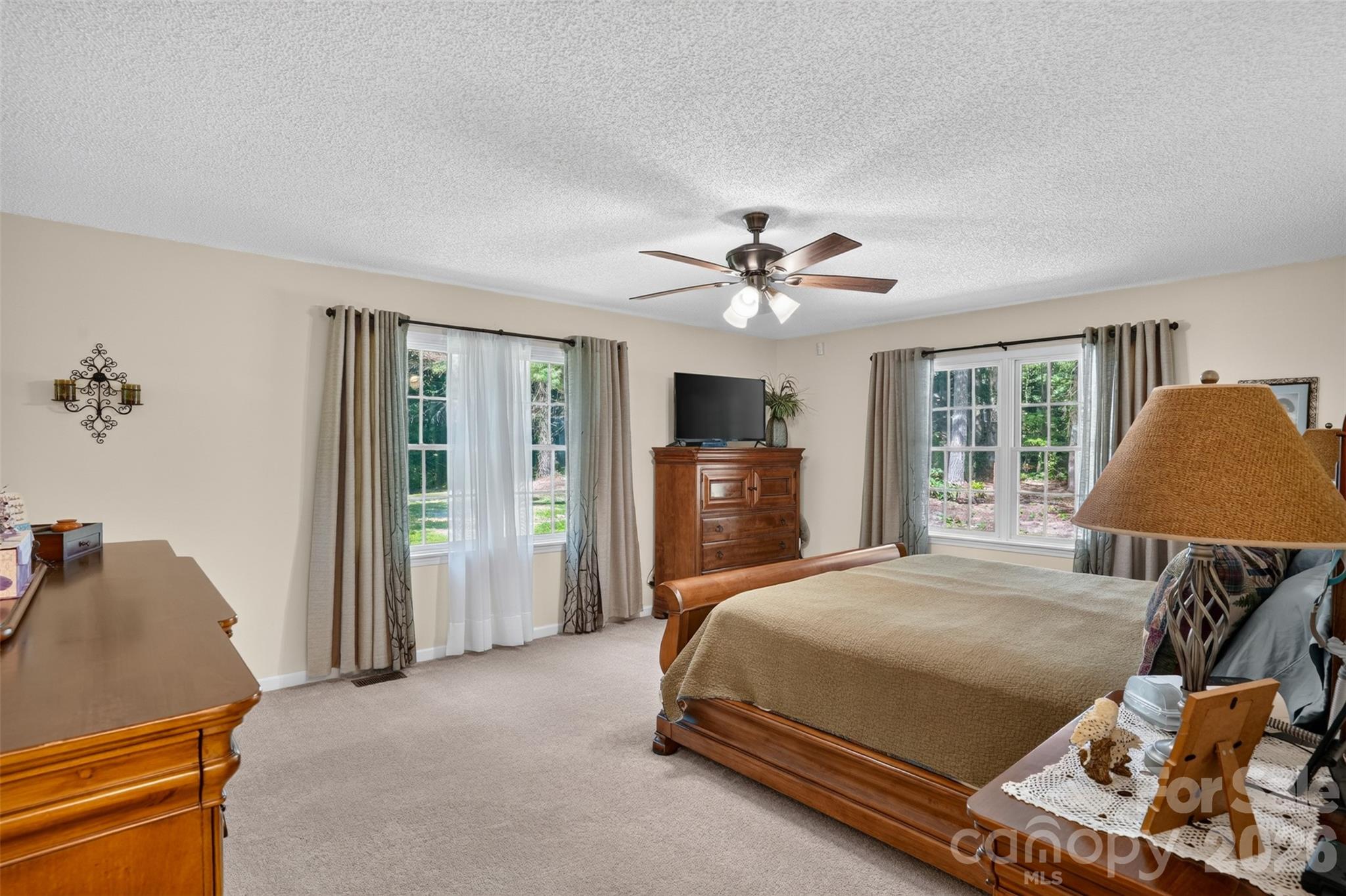 227 Sean Way — Hendersonville