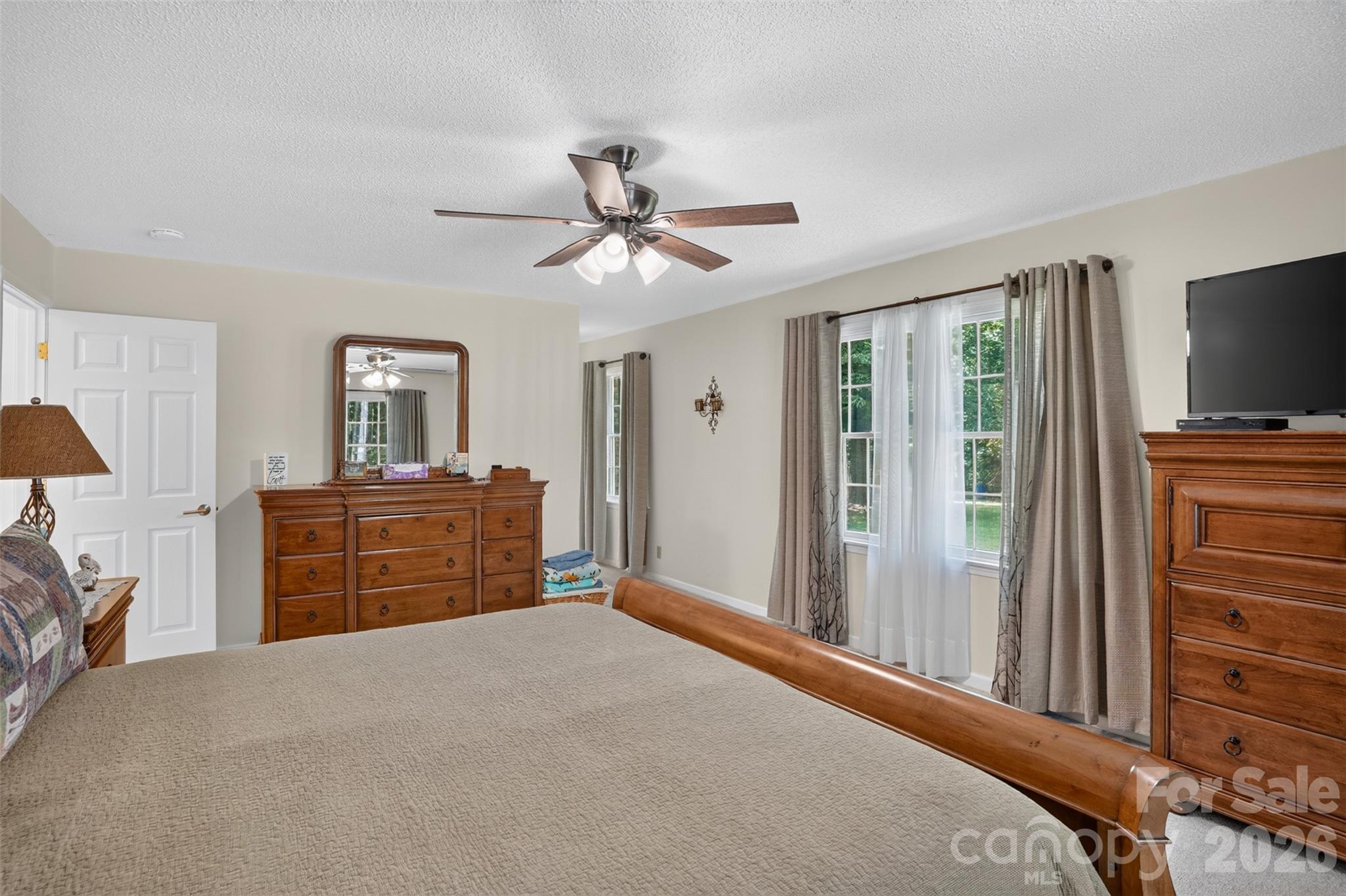 227 Sean Way — Hendersonville