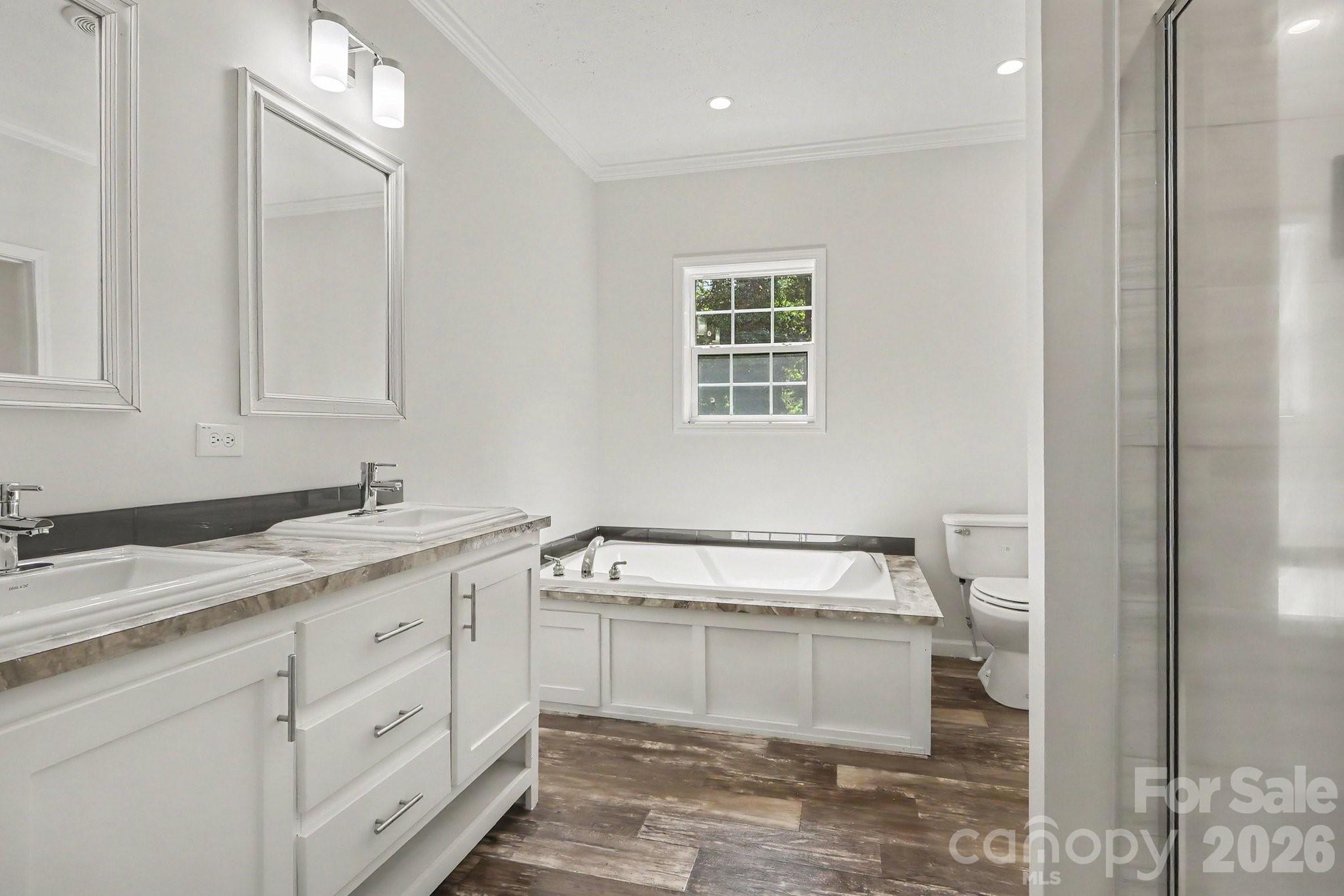 806 New Castle Court — Albemarle