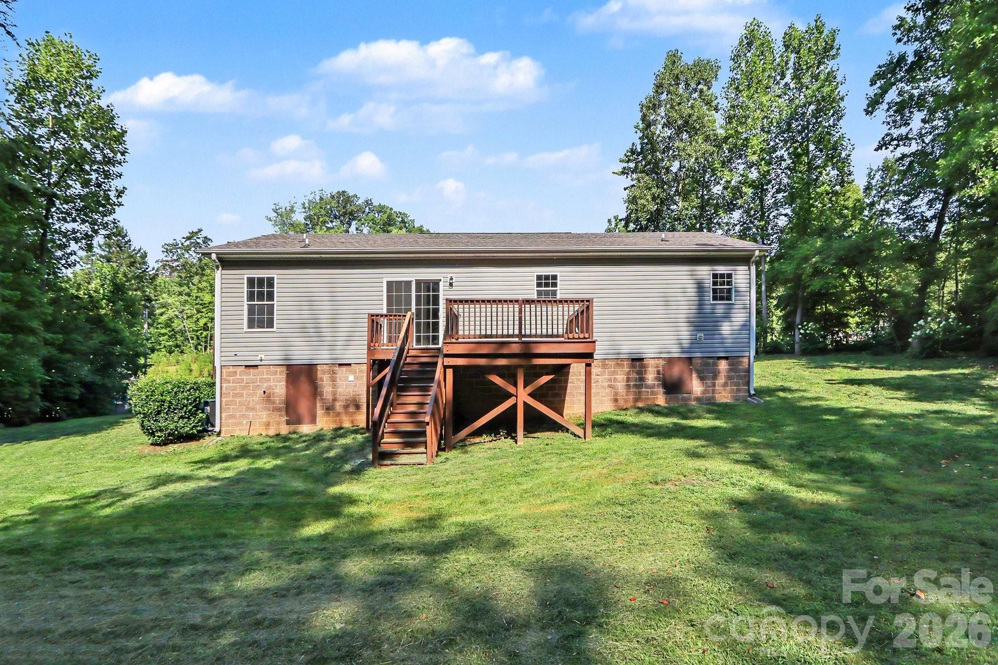 806 New Castle Court — Albemarle