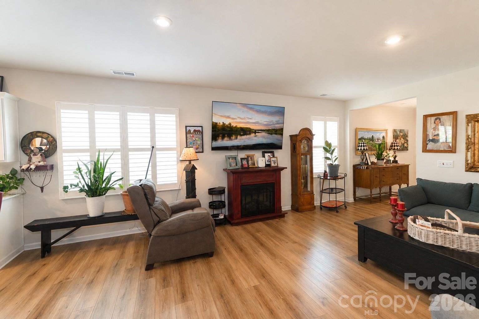 2826 Legacy Ridge Lane — Catawba