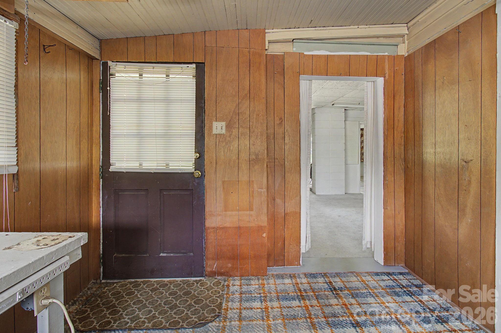 114 Old State Ten Road — Black Mountain