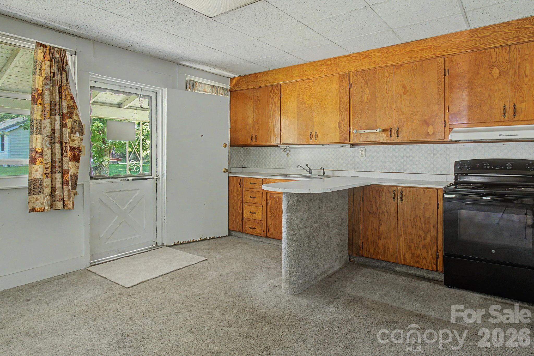 114 Old State Ten Road — Black Mountain