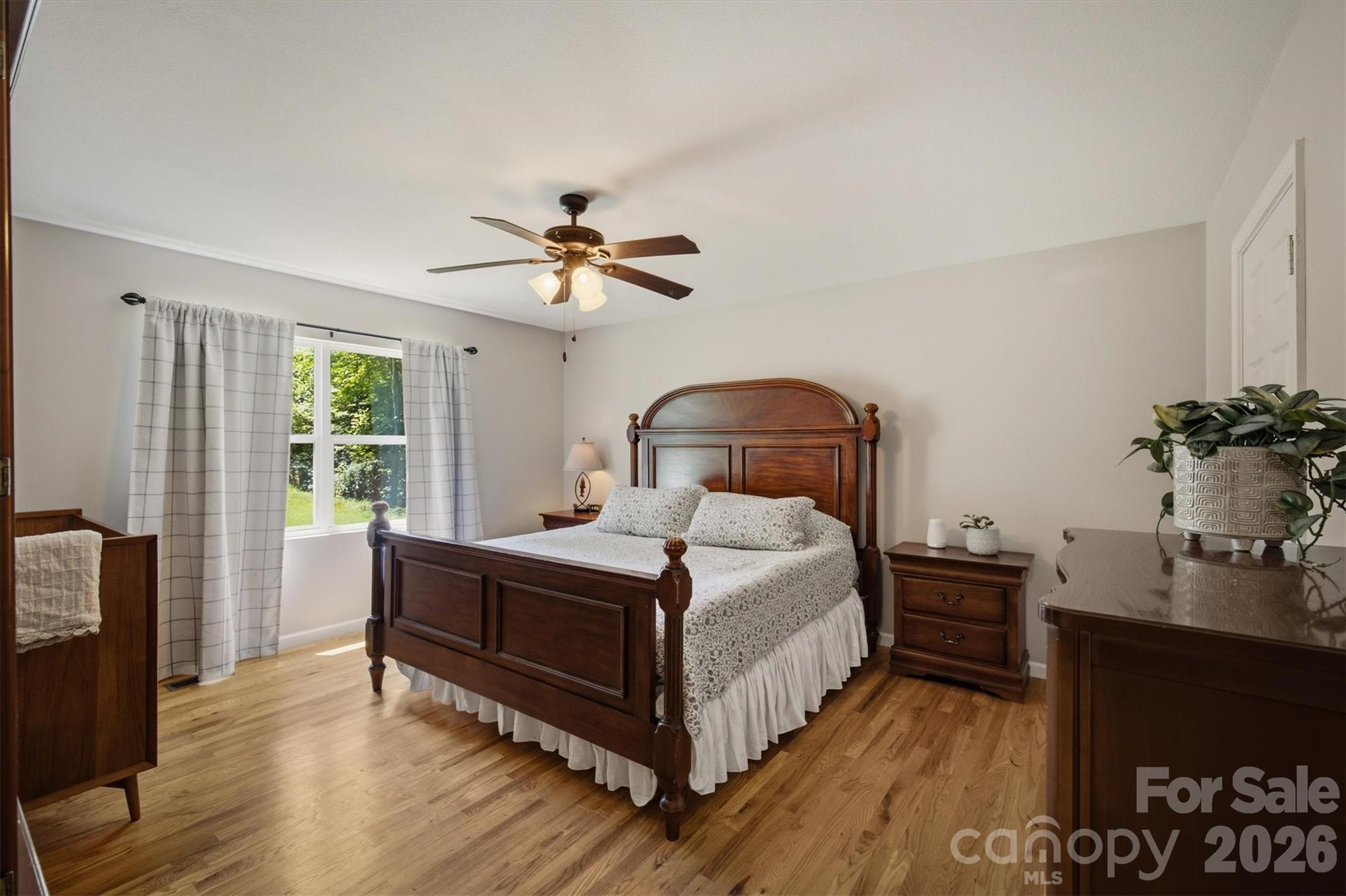 5926 Dysartsville Road — Morganton