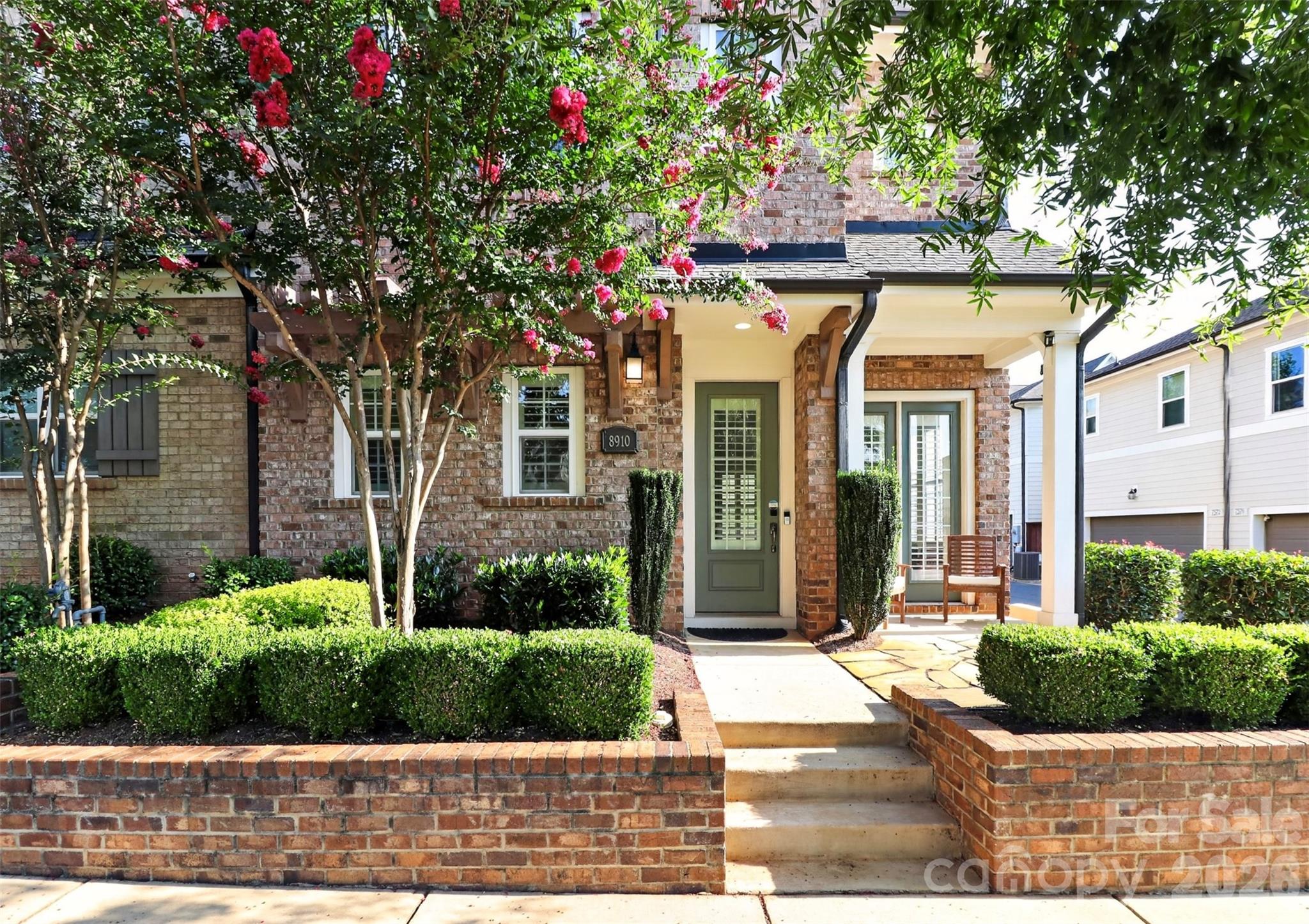 8910 Matthews Farm Lane — Charlotte