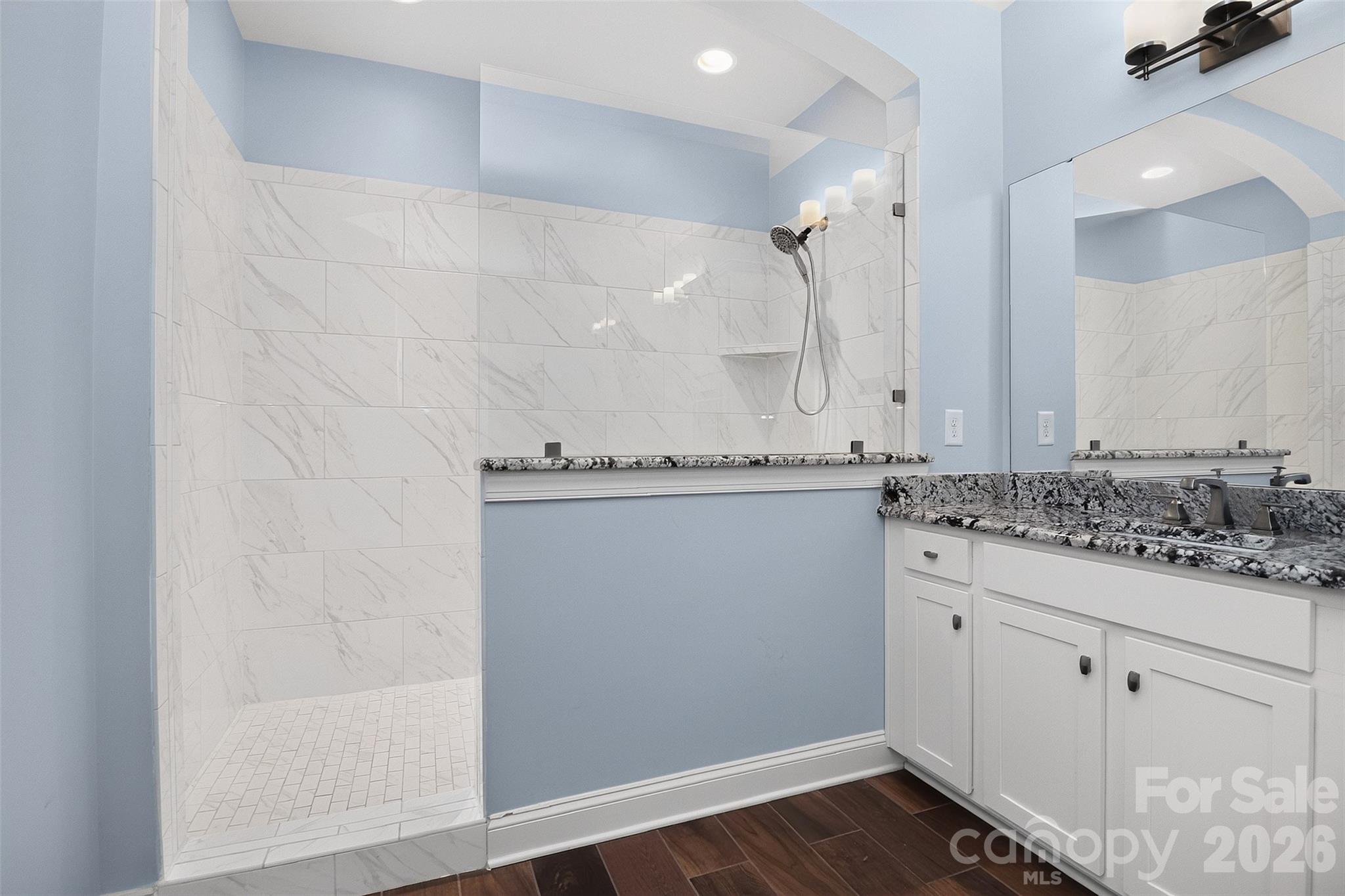 8910 Matthews Farm Lane — Charlotte