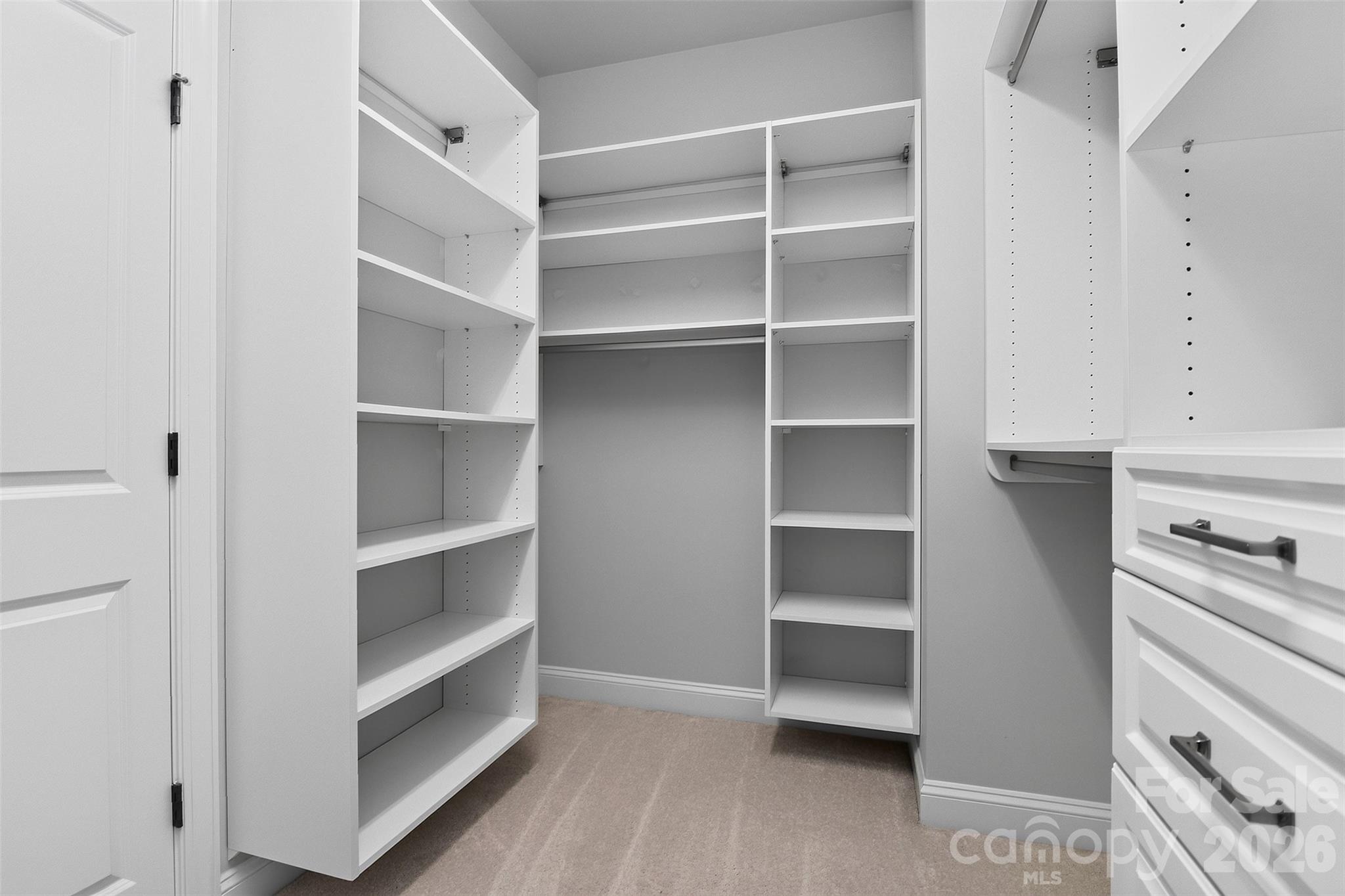 8910 Matthews Farm Lane — Charlotte