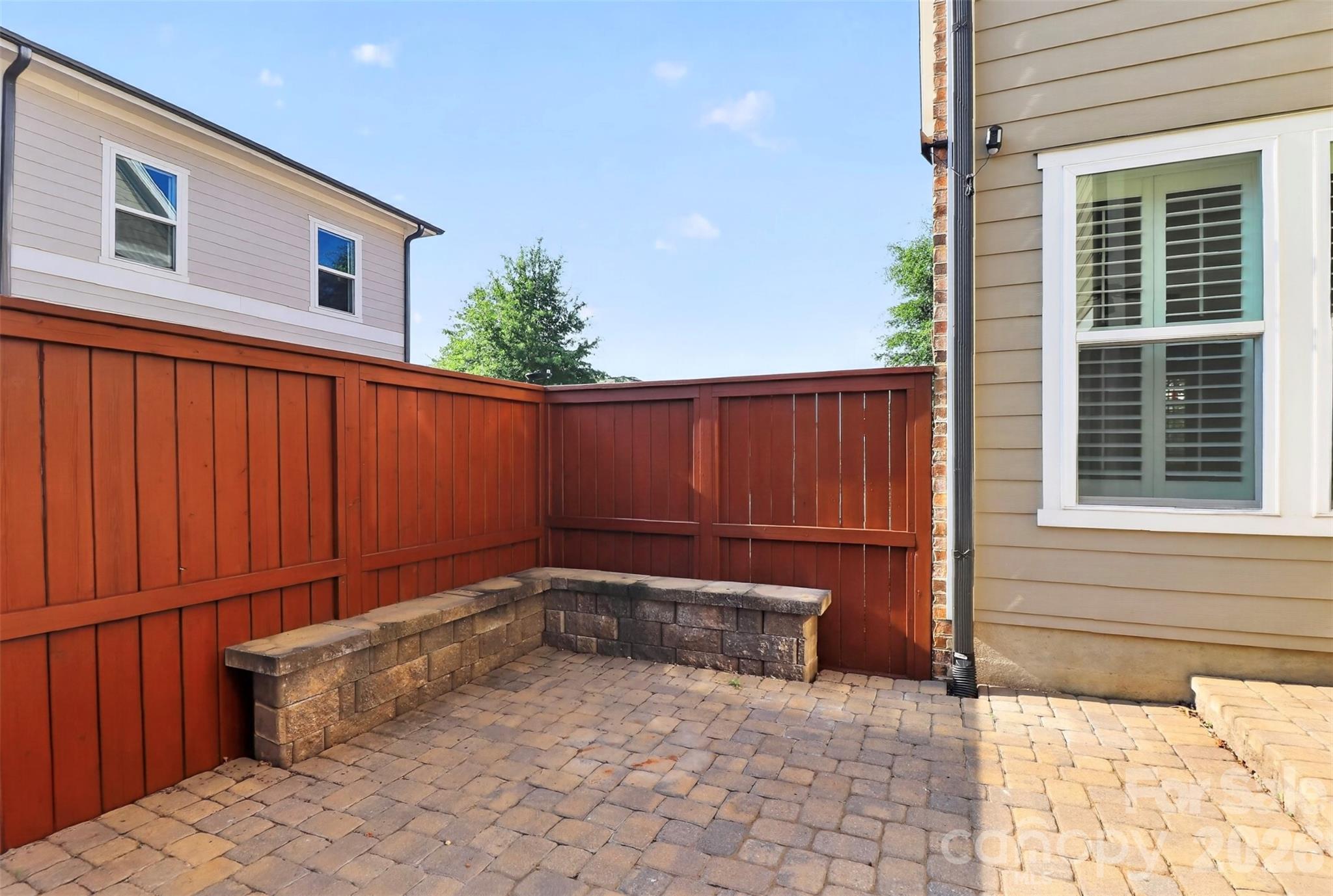 8910 Matthews Farm Lane — Charlotte
