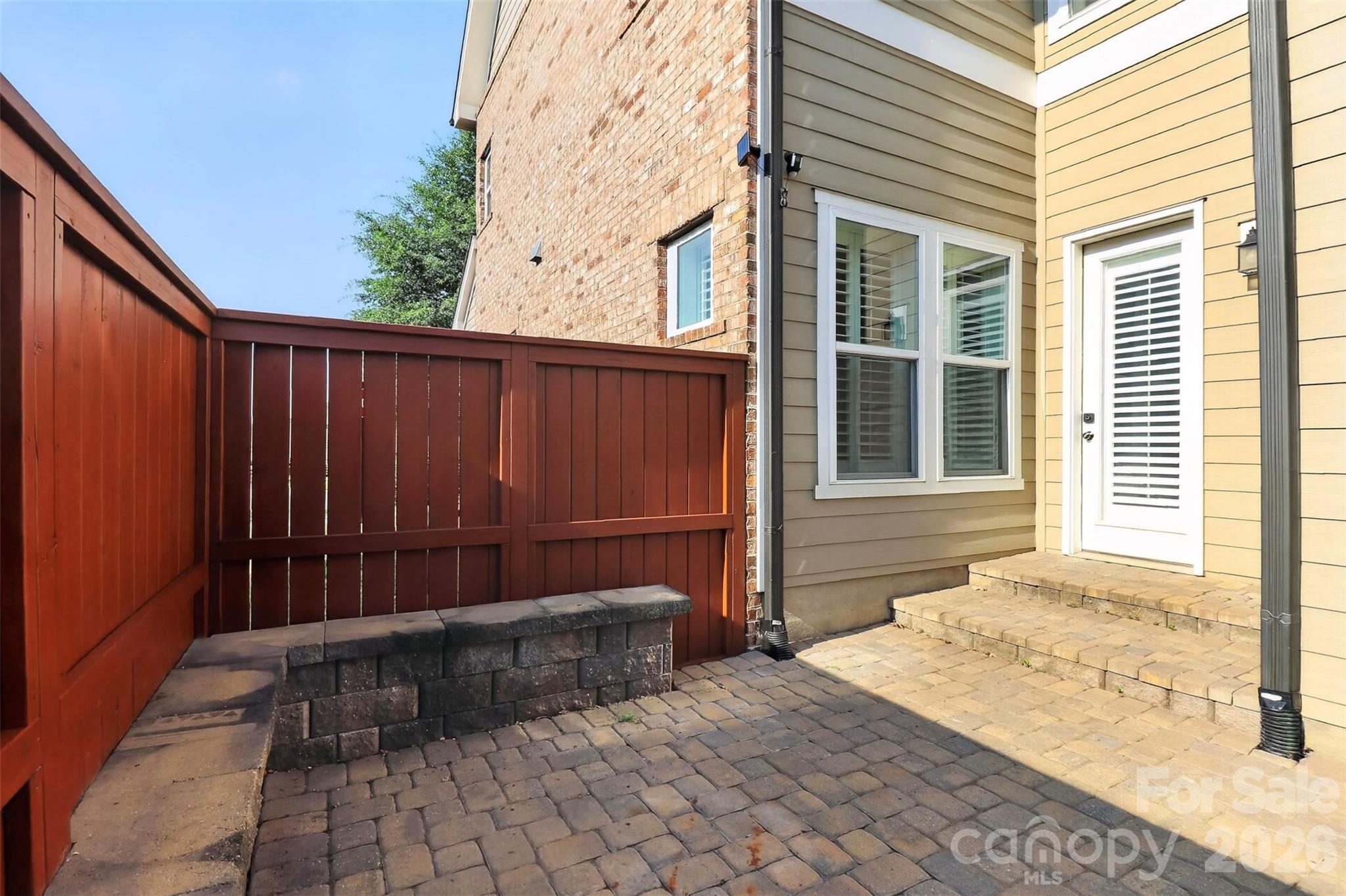 8910 Matthews Farm Lane — Charlotte