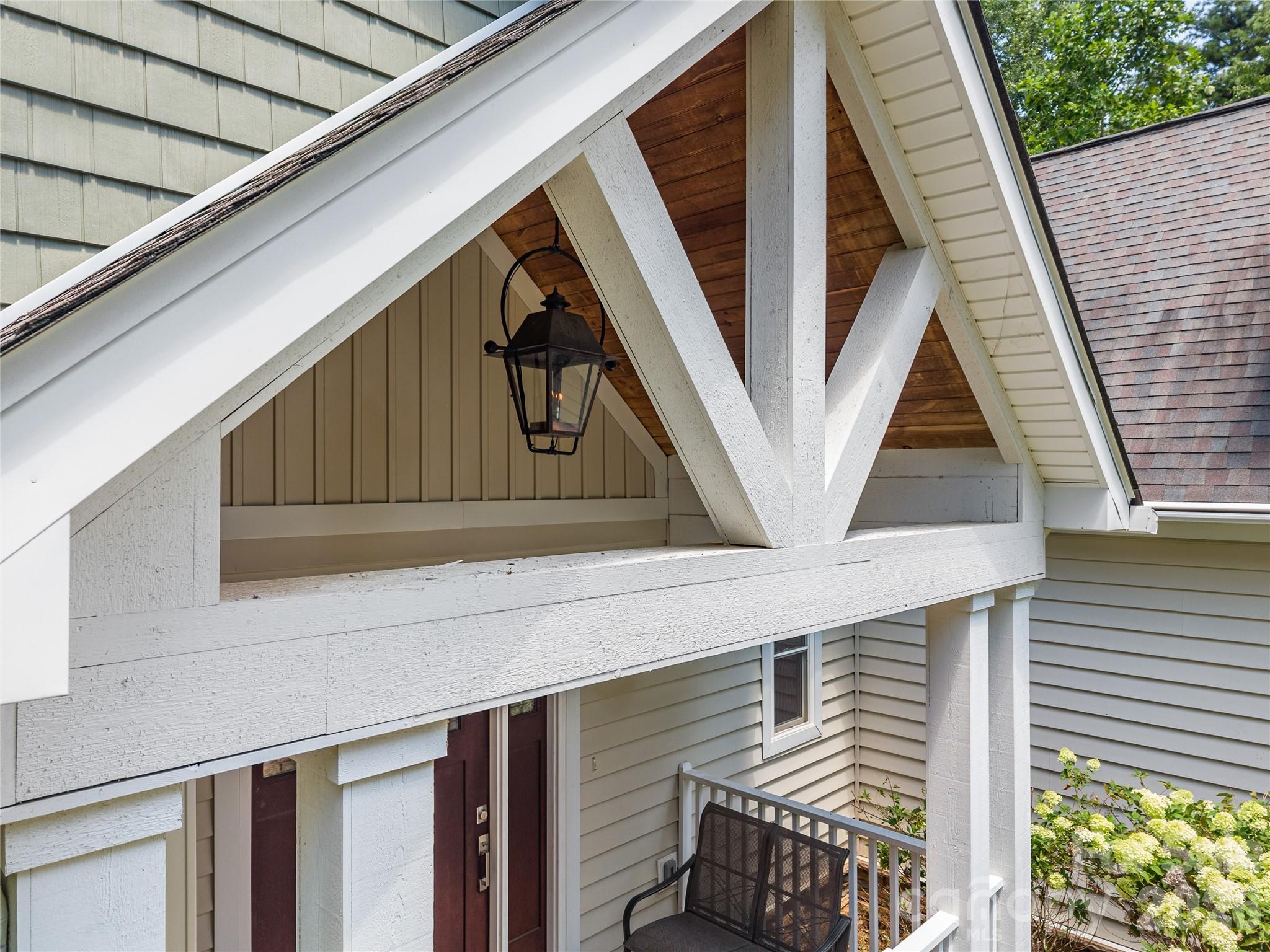 240 Persimmon Hill Drive — Columbus