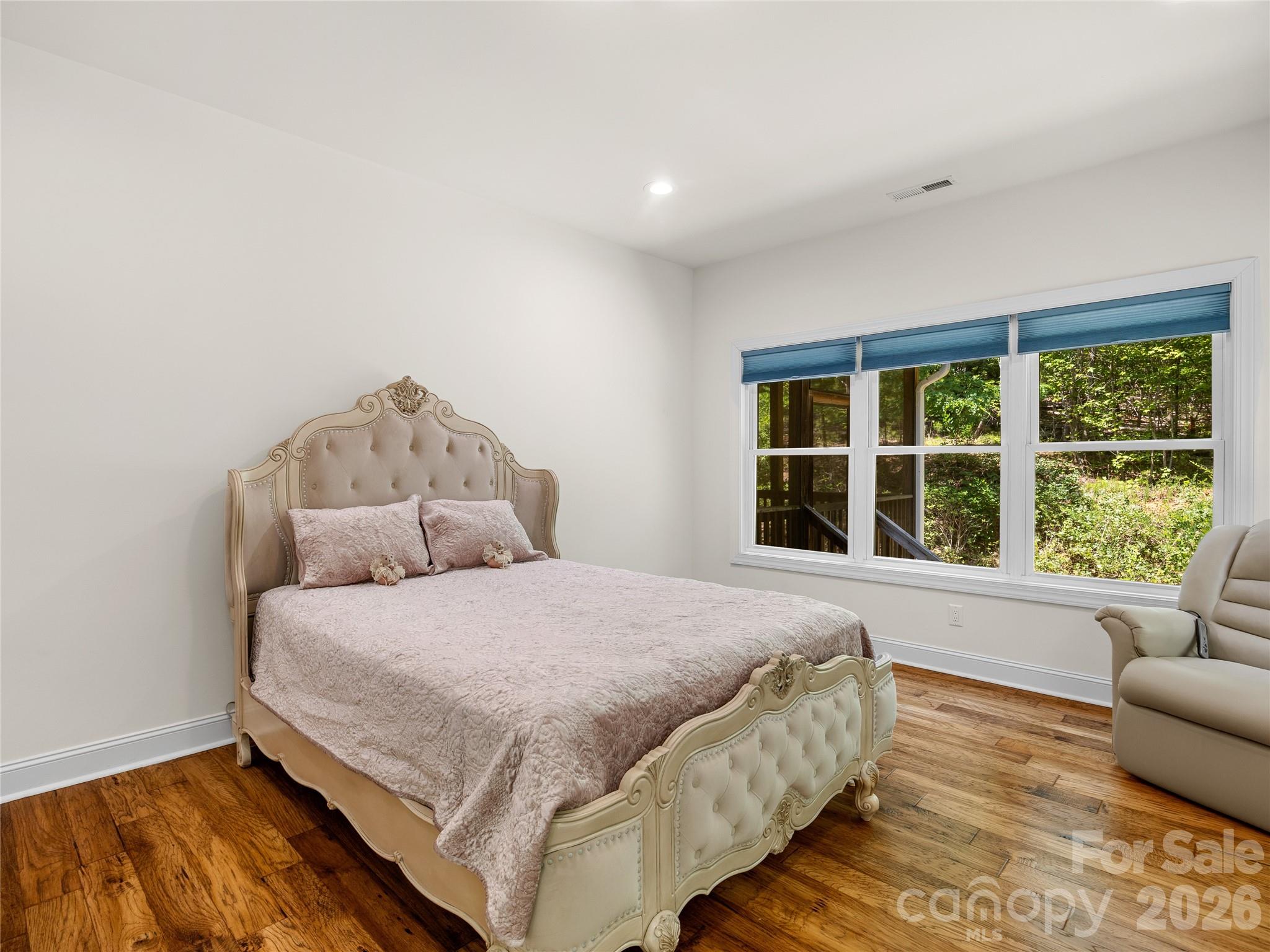 240 Persimmon Hill Drive — Columbus