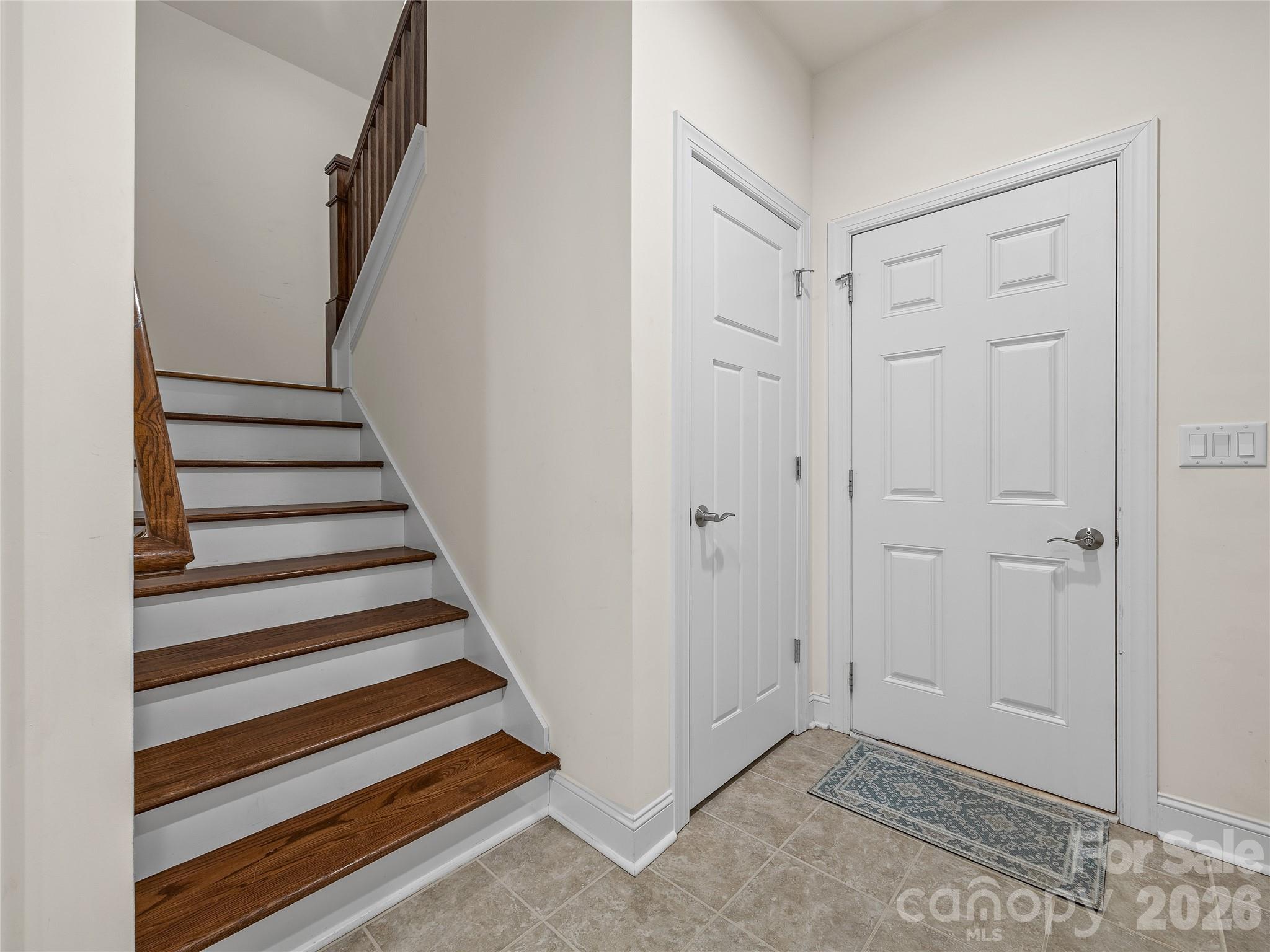240 Persimmon Hill Drive — Columbus