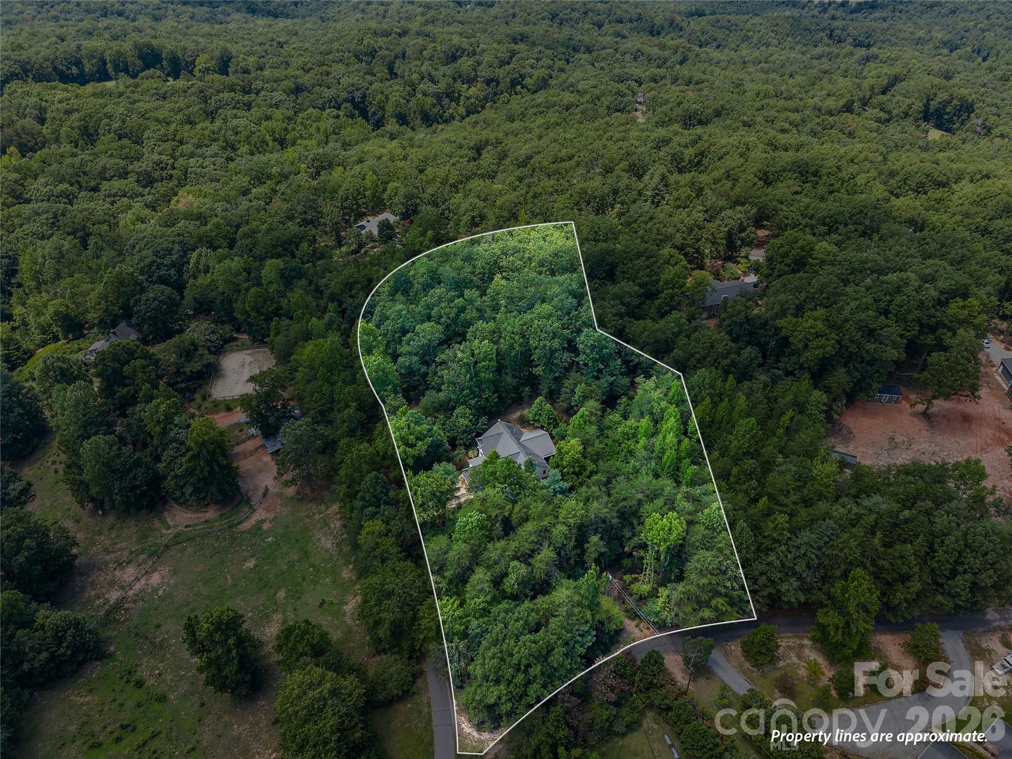 240 Persimmon Hill Drive — Columbus