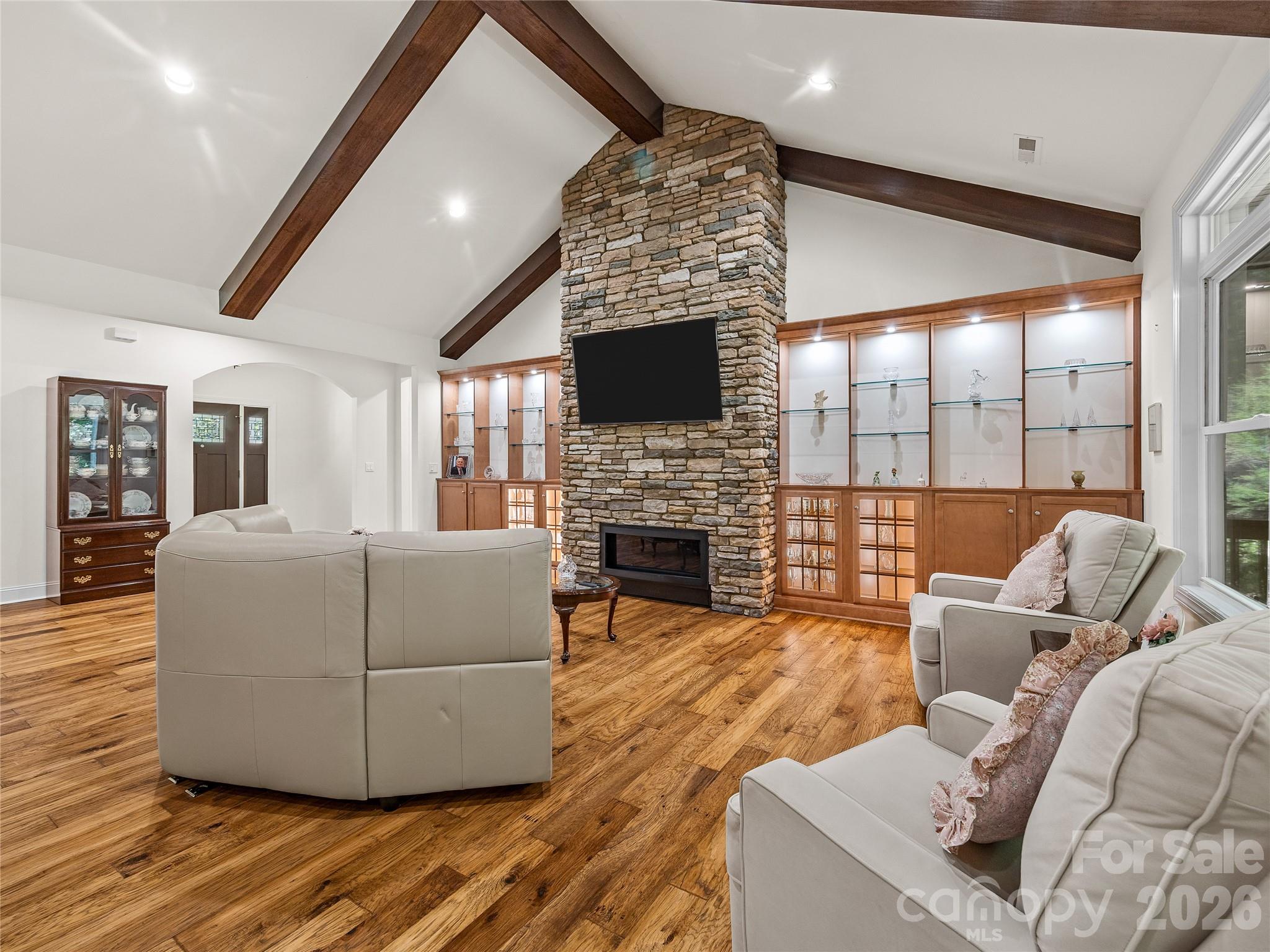 240 Persimmon Hill Drive — Columbus