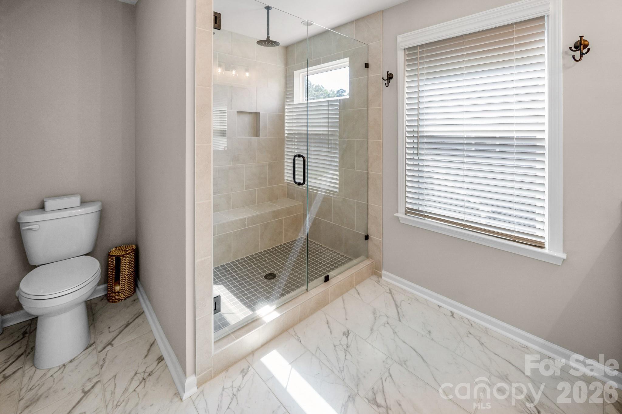 5080 Mooreland Oaks Way — Mount Holly