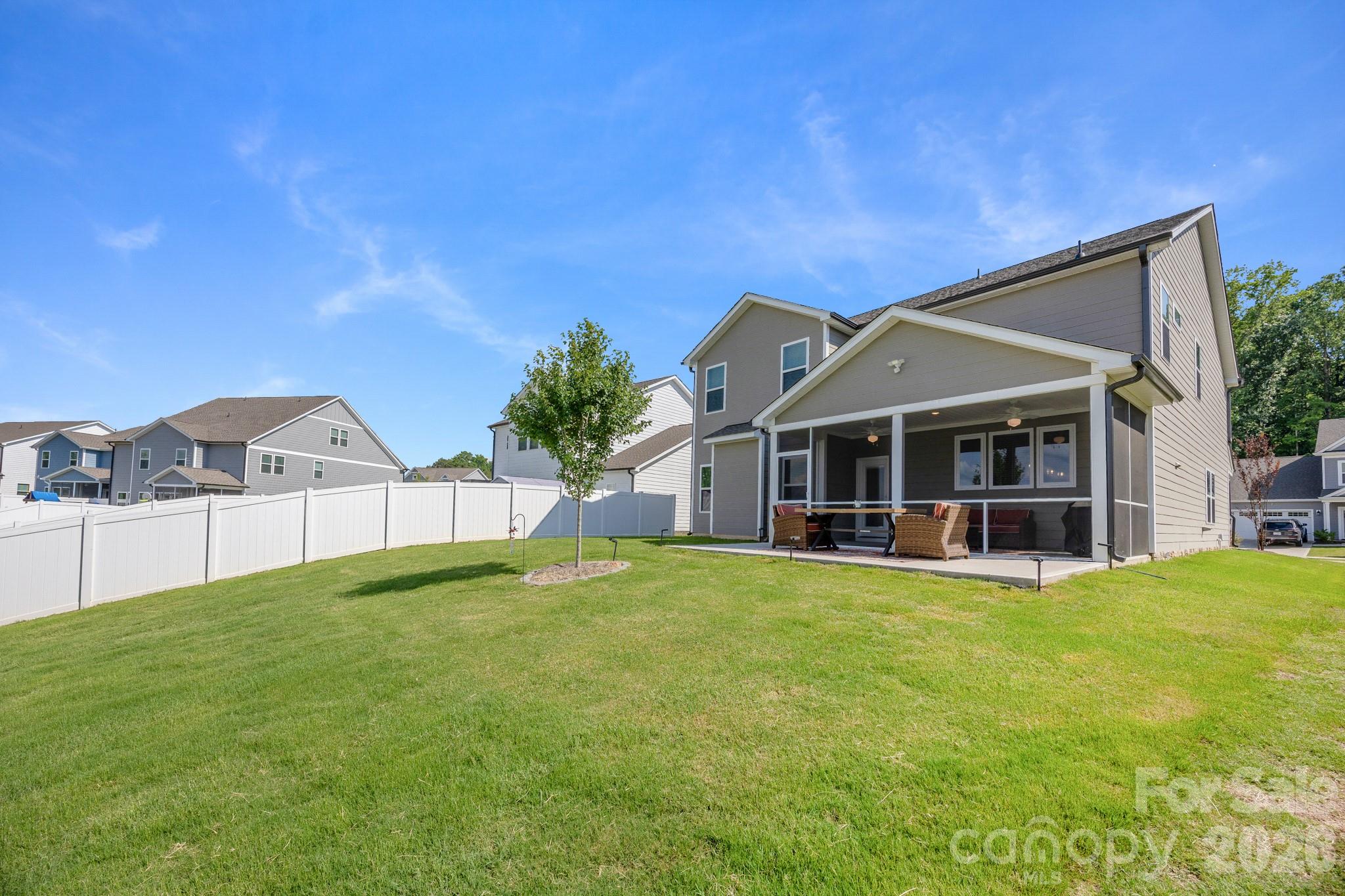 5080 Mooreland Oaks Way — Mount Holly
