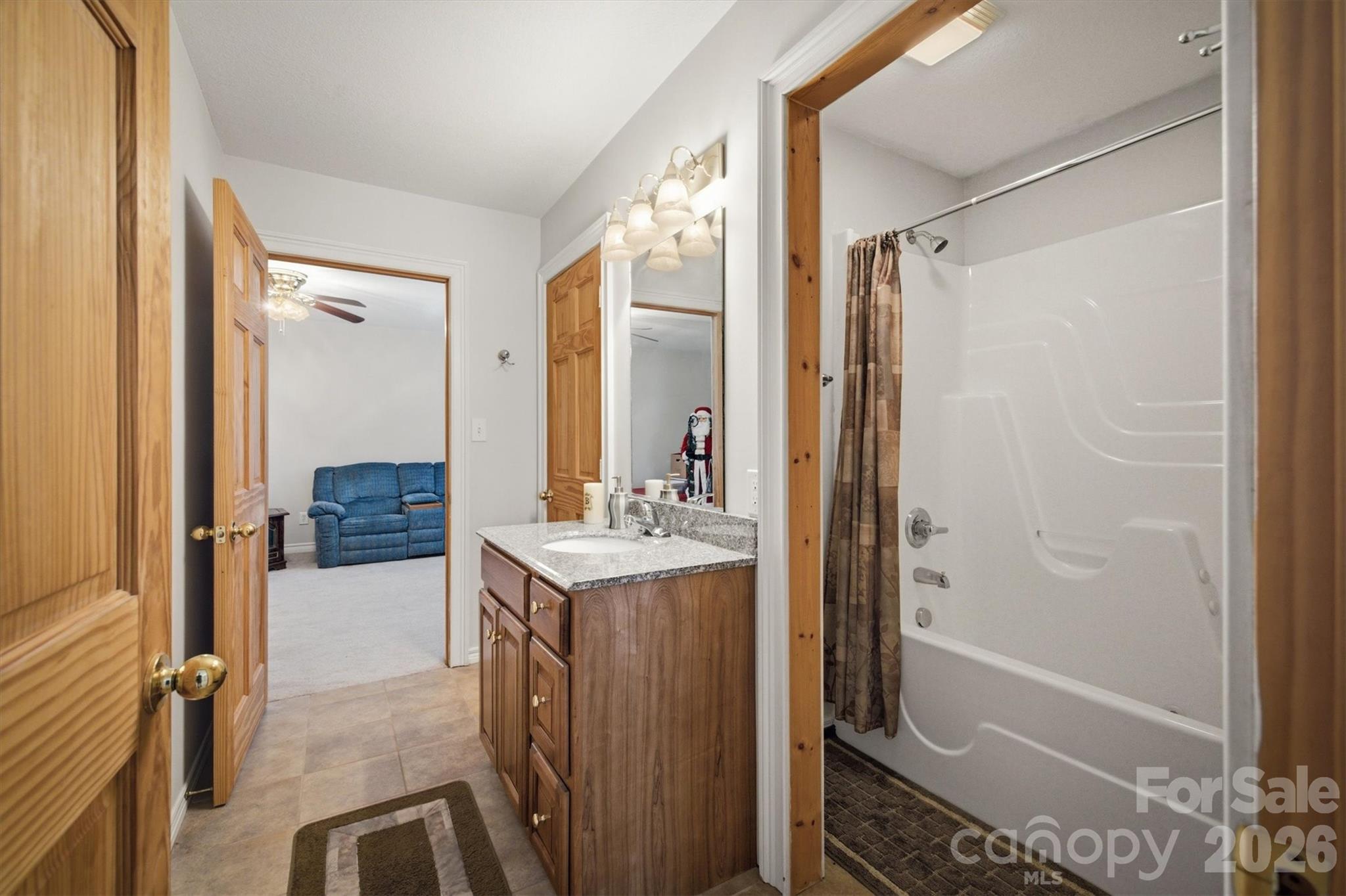 805 Bannon Place SW — Lenoir