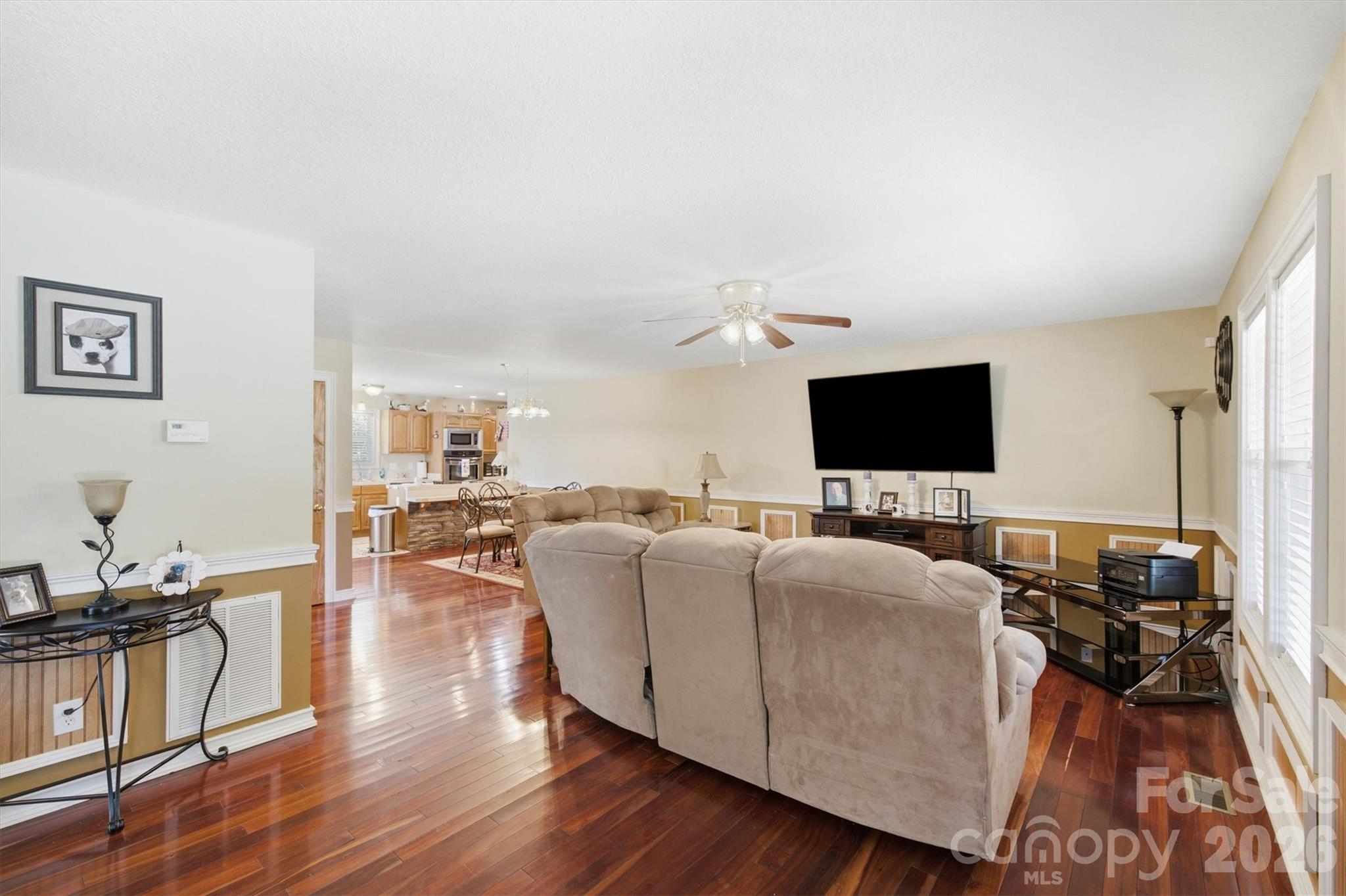 805 Bannon Place SW — Lenoir