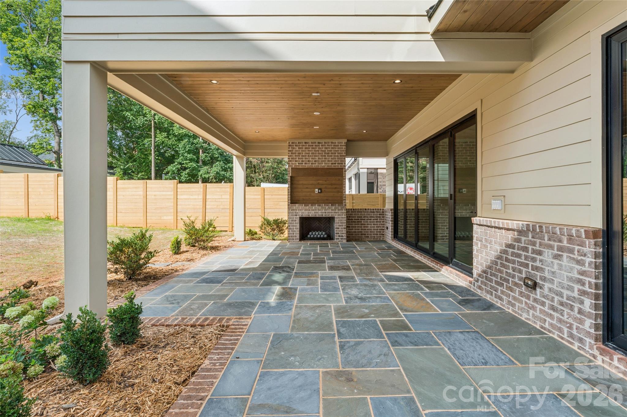 630 Ashworth Road — Charlotte