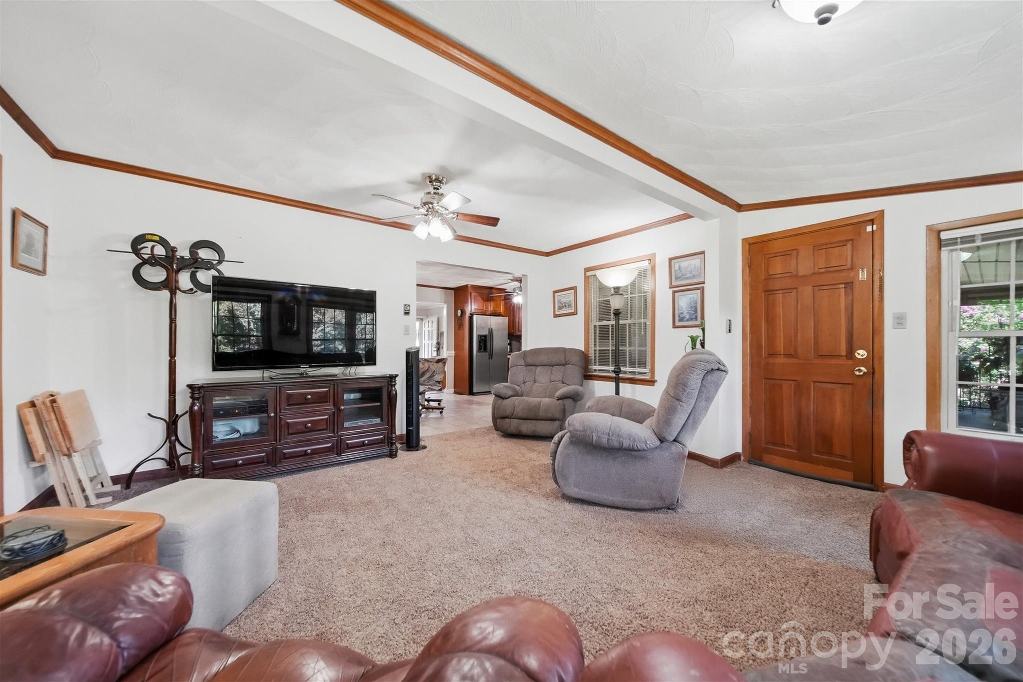 3210 W Calvin Street — Claremont