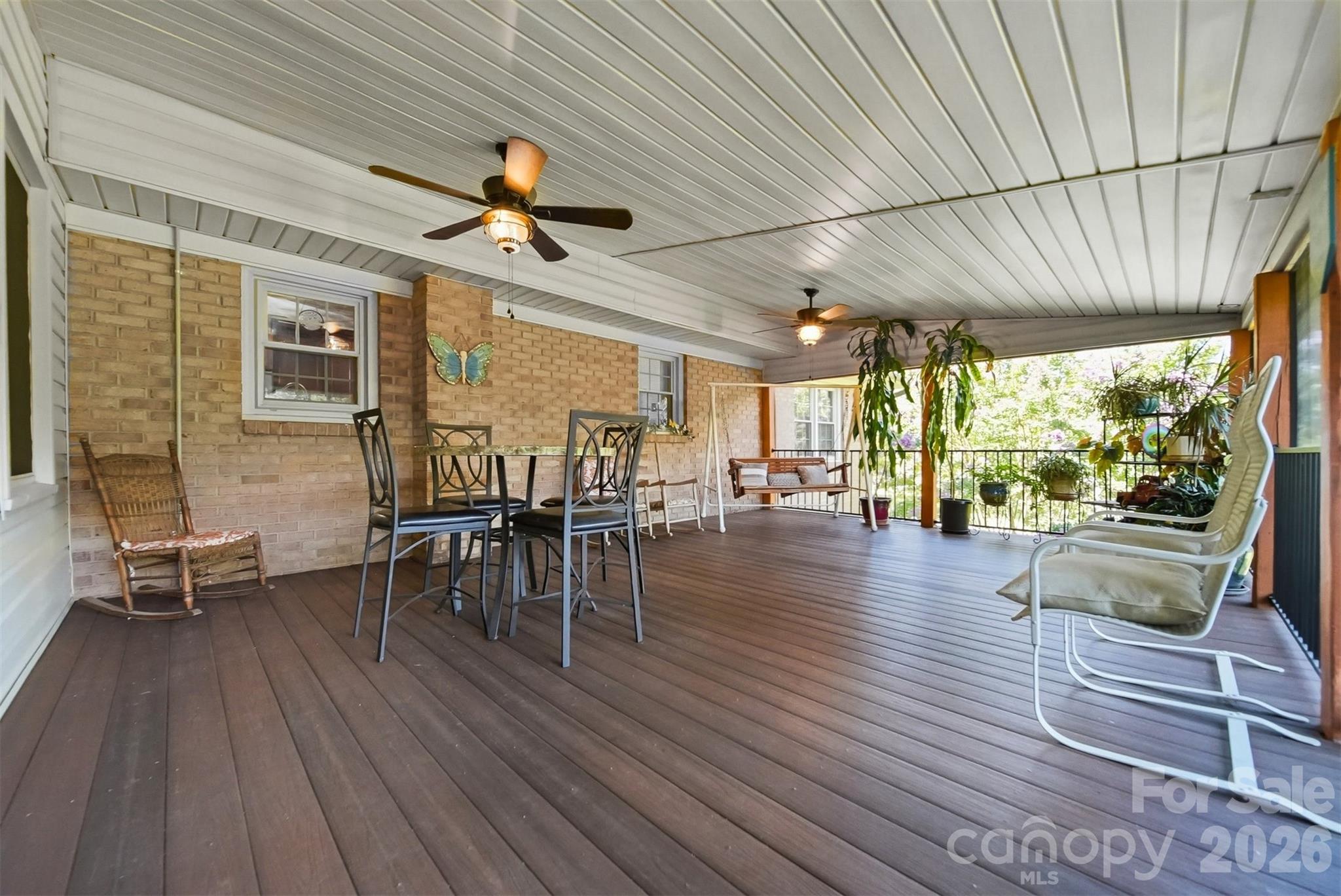 3210 W Calvin Street — Claremont