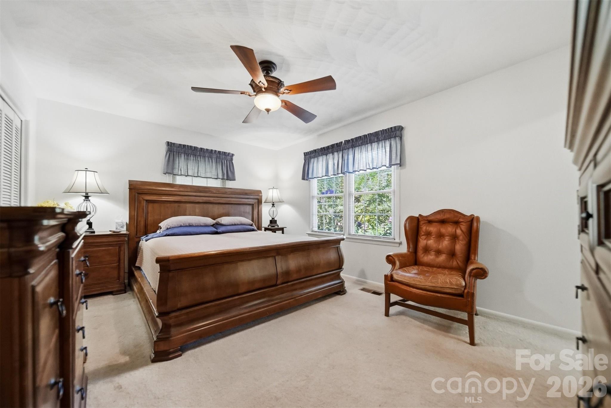 3210 W Calvin Street — Claremont