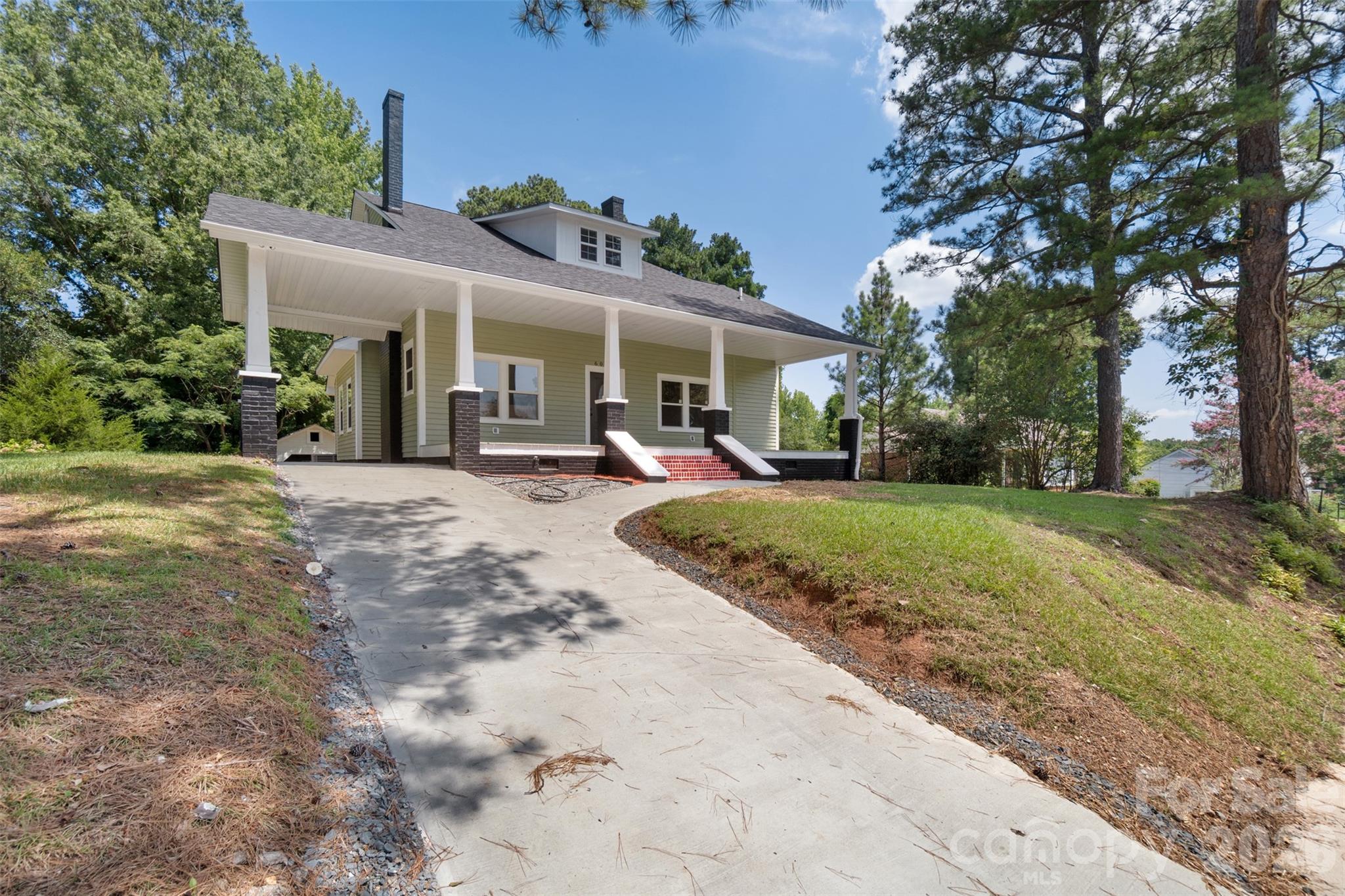 607 Lee Avenue — Wadesboro