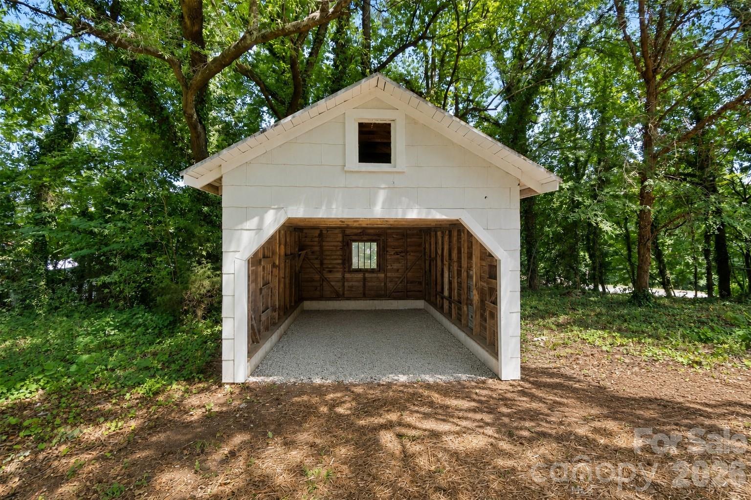 607 Lee Avenue — Wadesboro