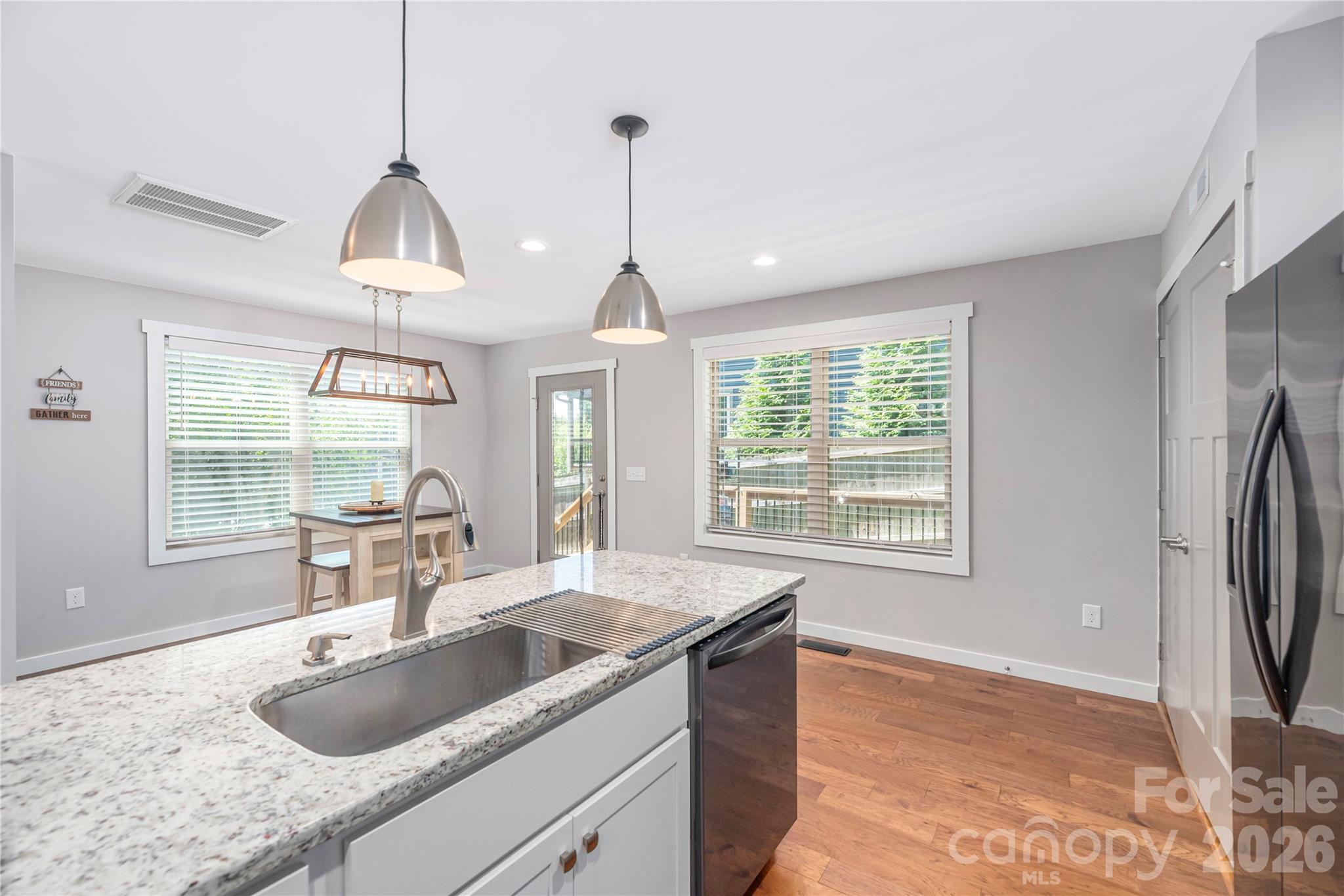 10 Hi Alta Avenue — Asheville